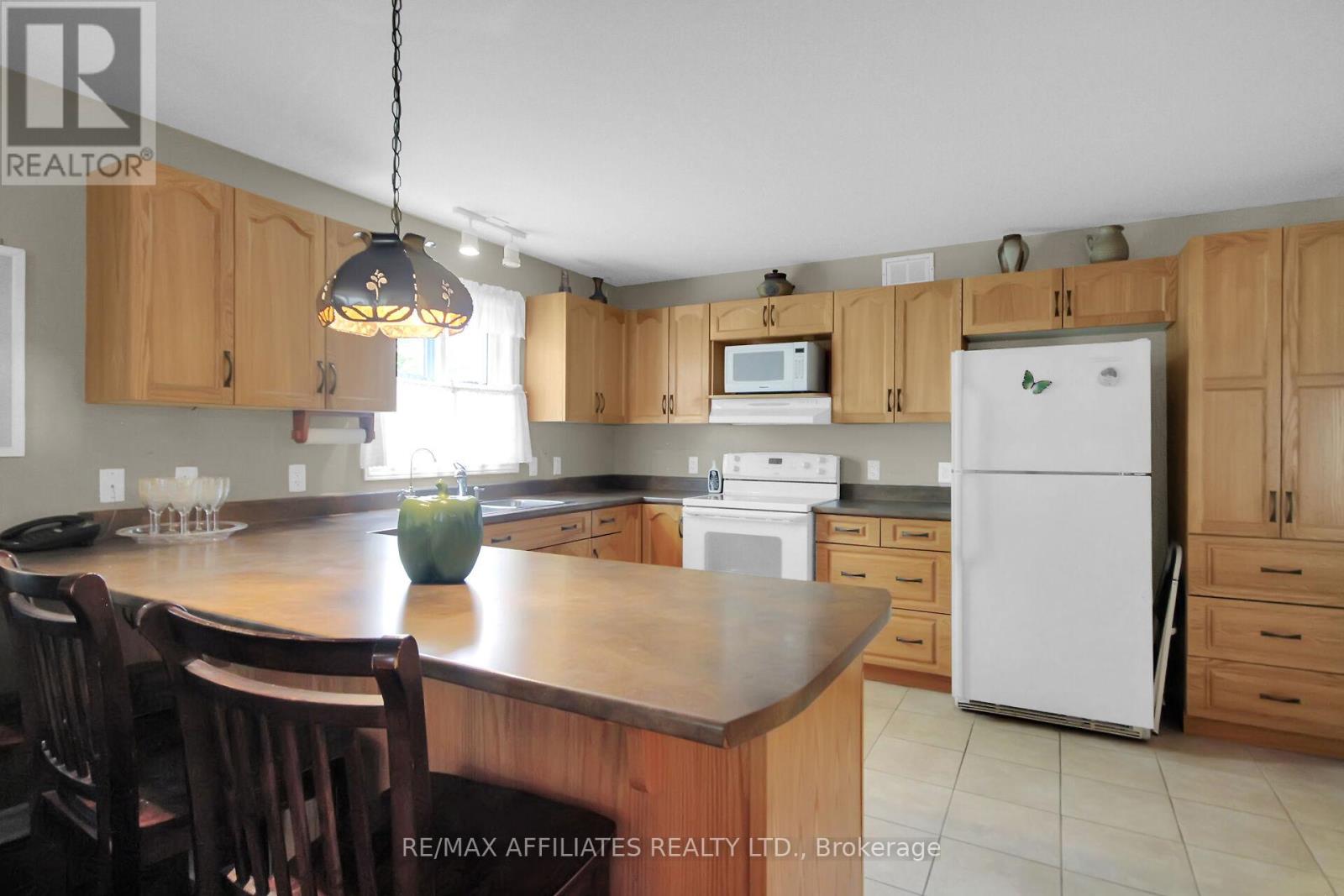 2032 Sun Vista Private, Ottawa, Ontario  K4P 0A7 - Photo 12 - X12349629