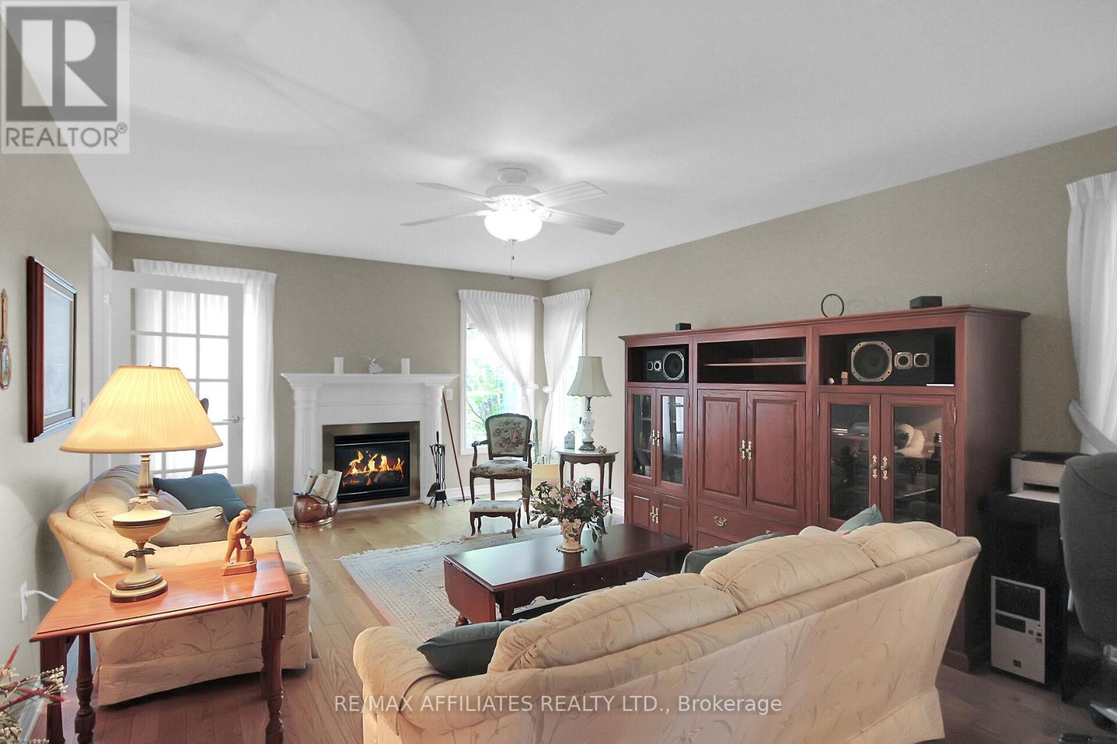 2032 Sun Vista Private, Ottawa, Ontario  K4P 0A7 - Photo 5 - X12349629