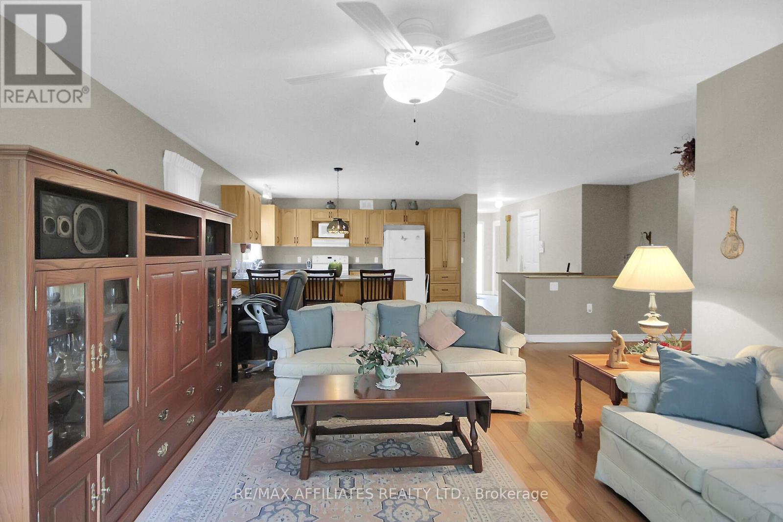 2032 Sun Vista Private, Ottawa, Ontario  K4P 0A7 - Photo 6 - X12349629
