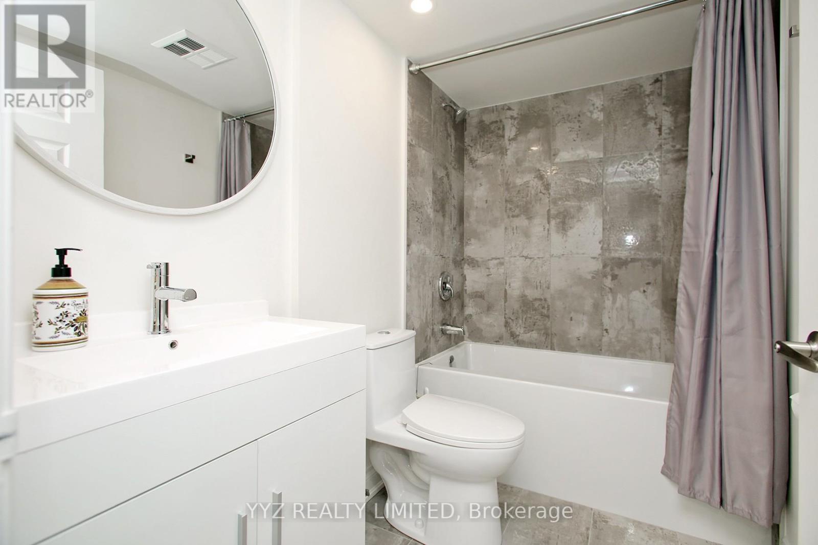 407 - 1 Clark Avenue W, Vaughan, Ontario  L4J 7Y6 - Photo 16 - N12349588