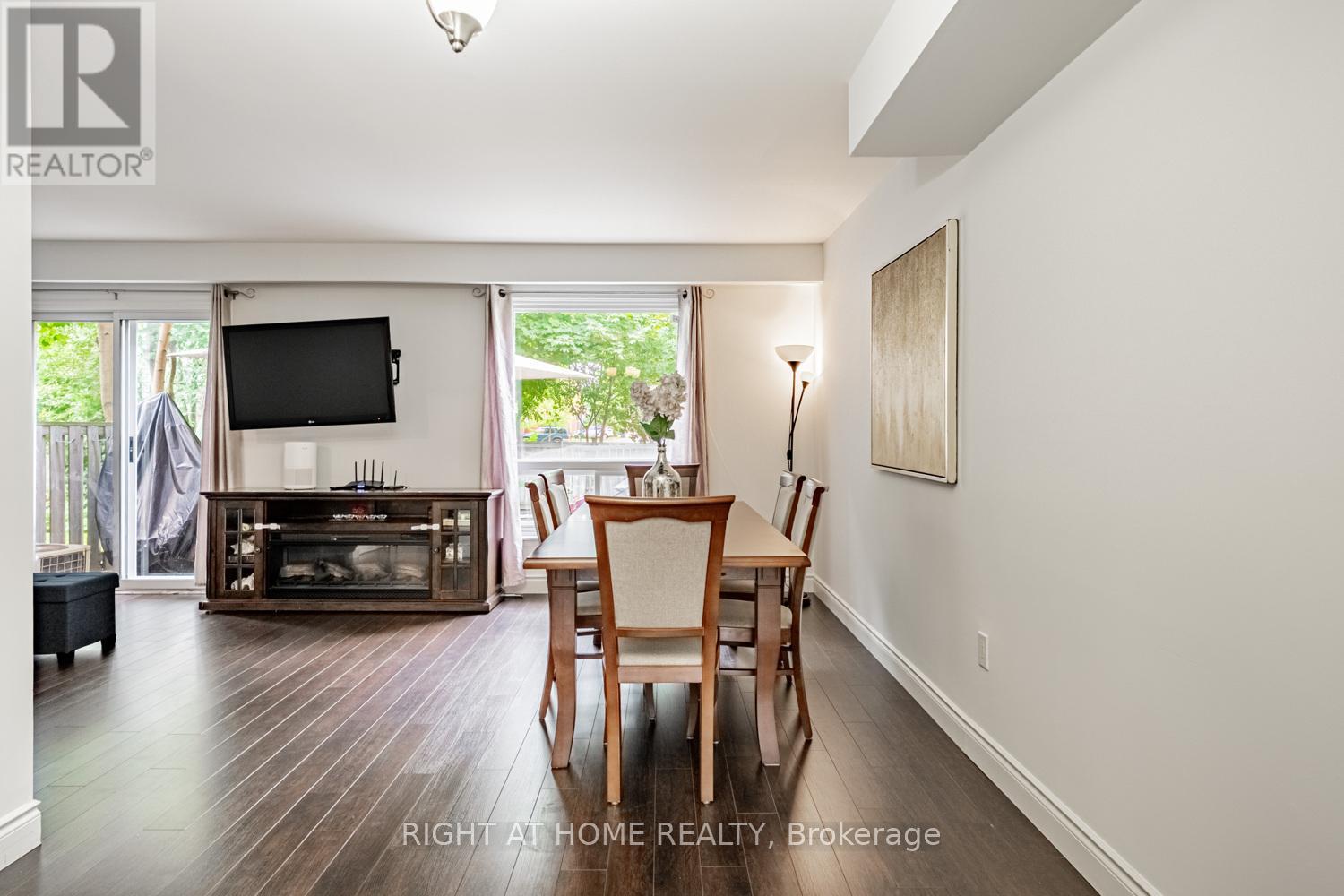 19 - 345 Meadows Boulevard W, Mississauga, Ontario L4Z 1G5 - Photo 13 - W12349605