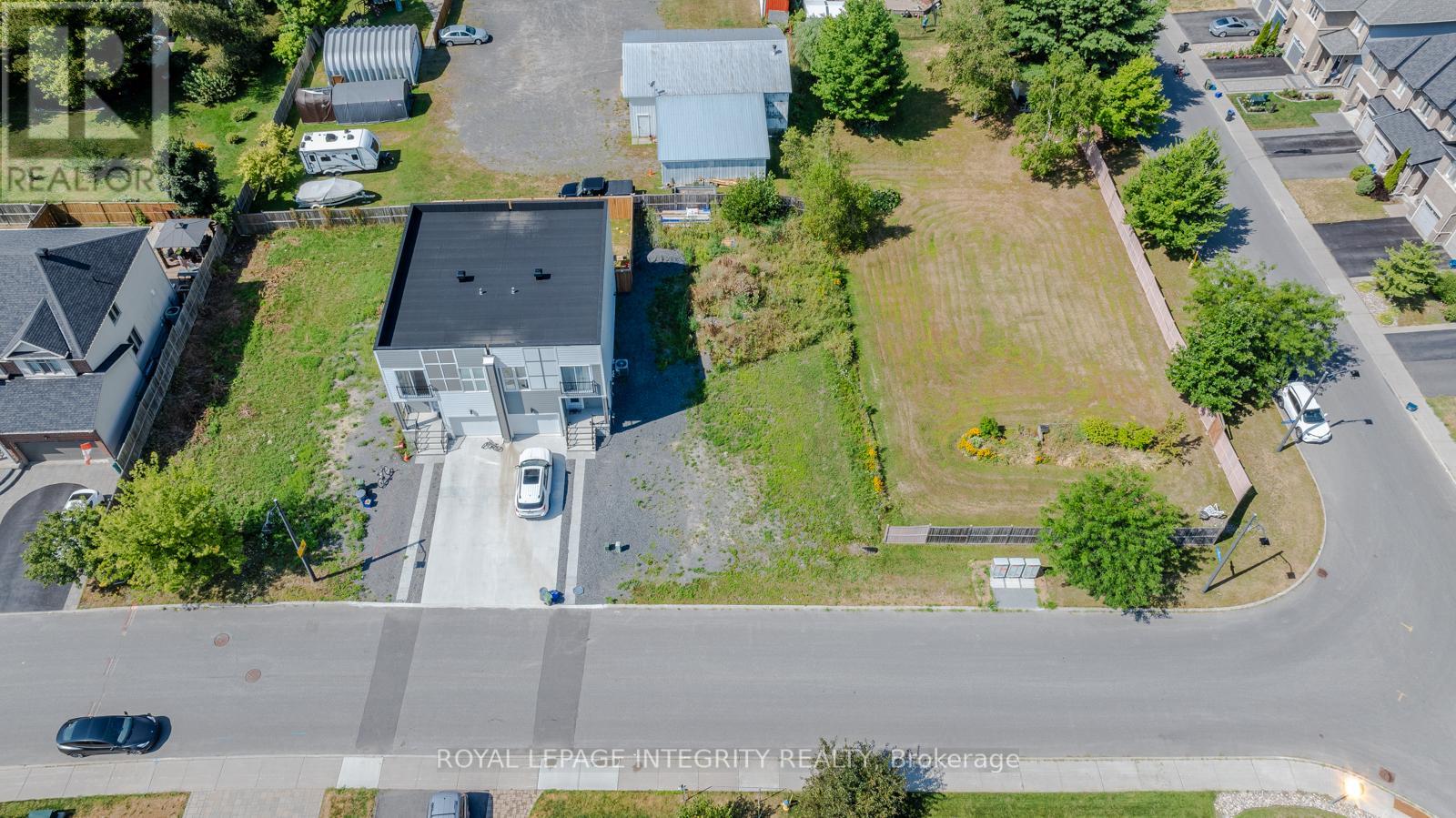 877a Contour Street, Ottawa, Ontario  K1W 1G2 - Photo 36 - X12349643