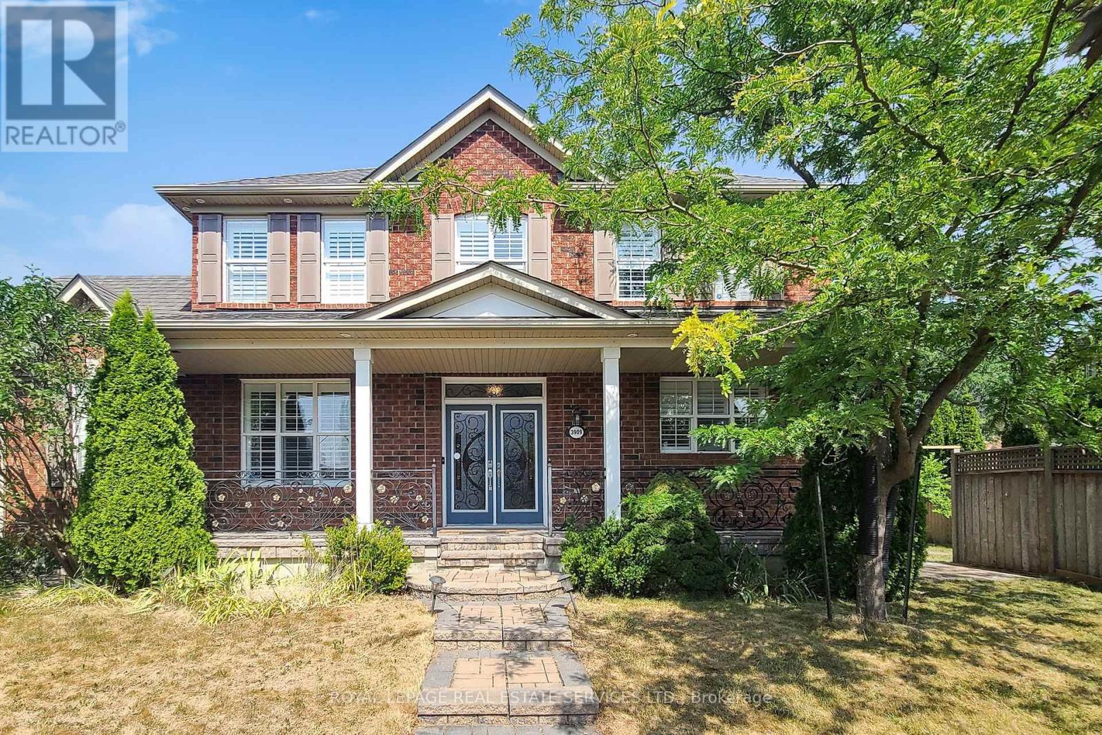 3909 Mayla Drive, Mississauga, Ontario L5M 7Y8 - Photo 2 - W12349616