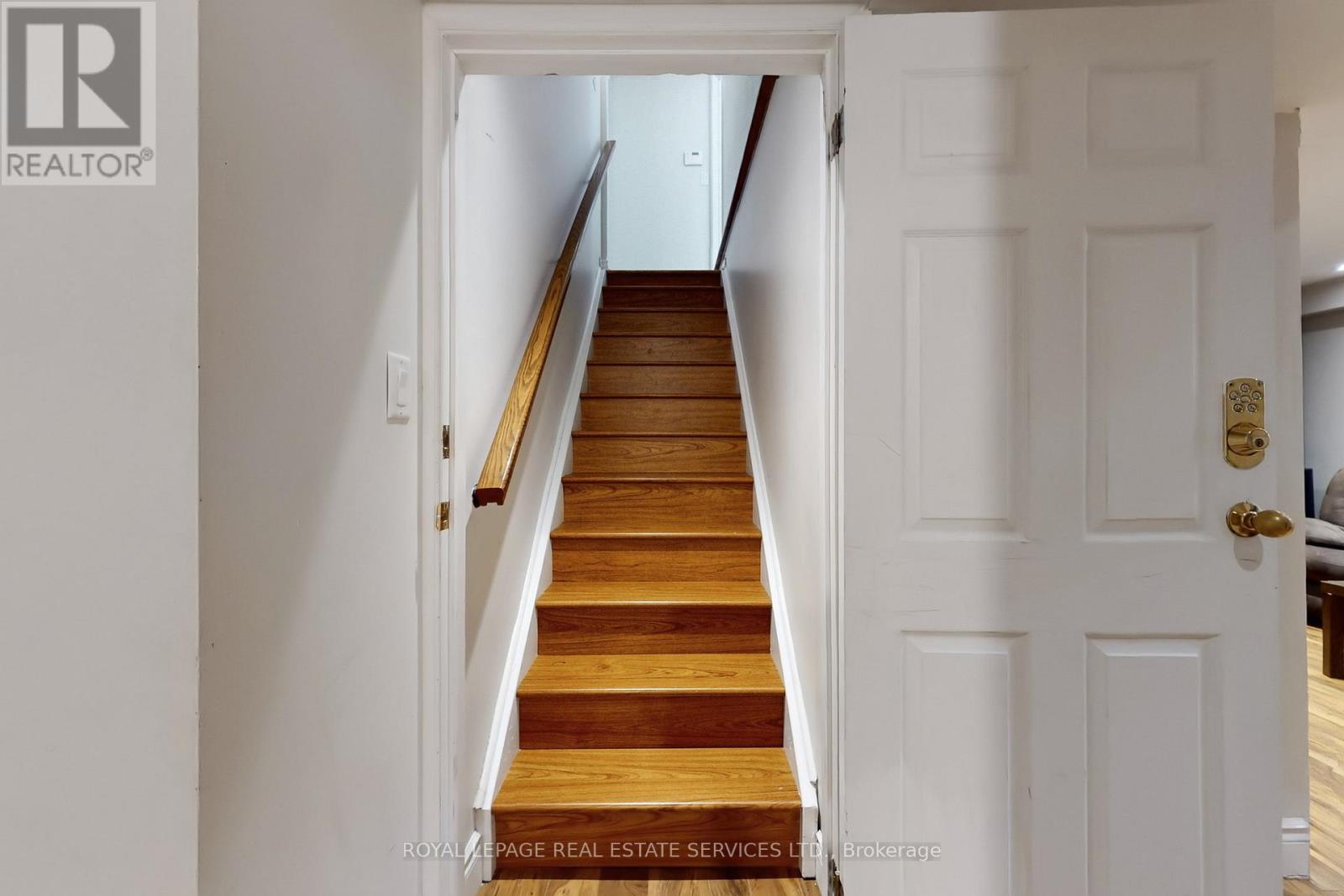 3909 Mayla Drive, Mississauga, Ontario L5M 7Y8 - Photo 38 - W12349616