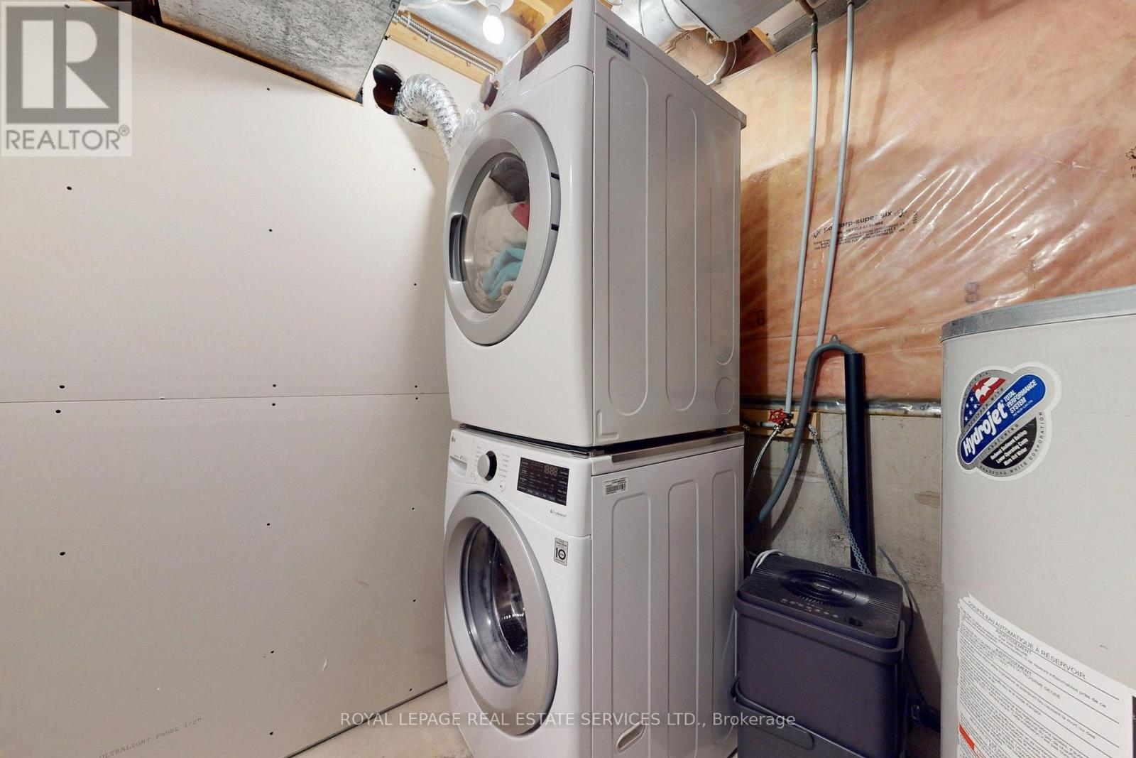 3909 Mayla Drive, Mississauga, Ontario L5M 7Y8 - Photo 45 - W12349616