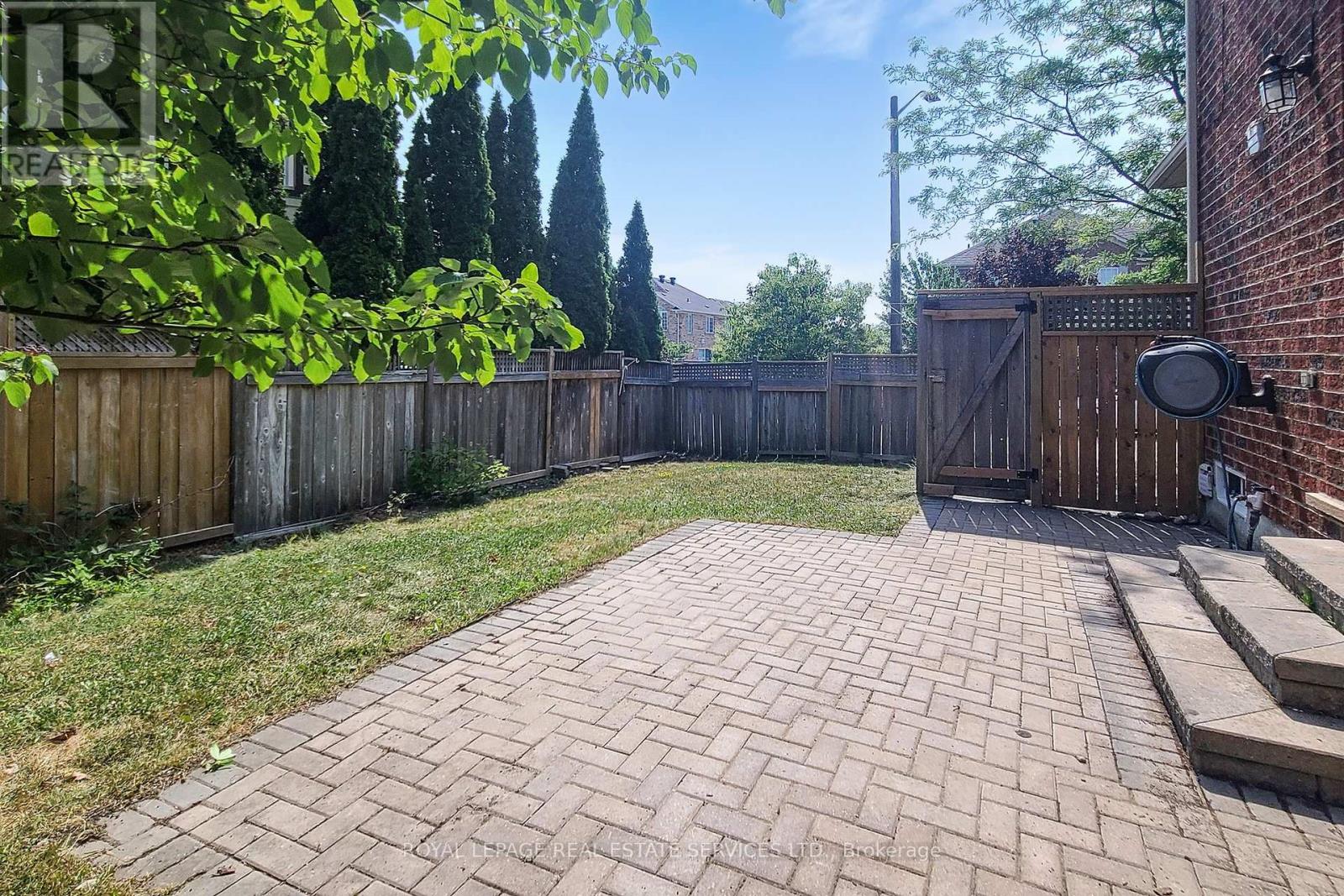 3909 Mayla Drive, Mississauga, Ontario L5M 7Y8 - Photo 46 - W12349616