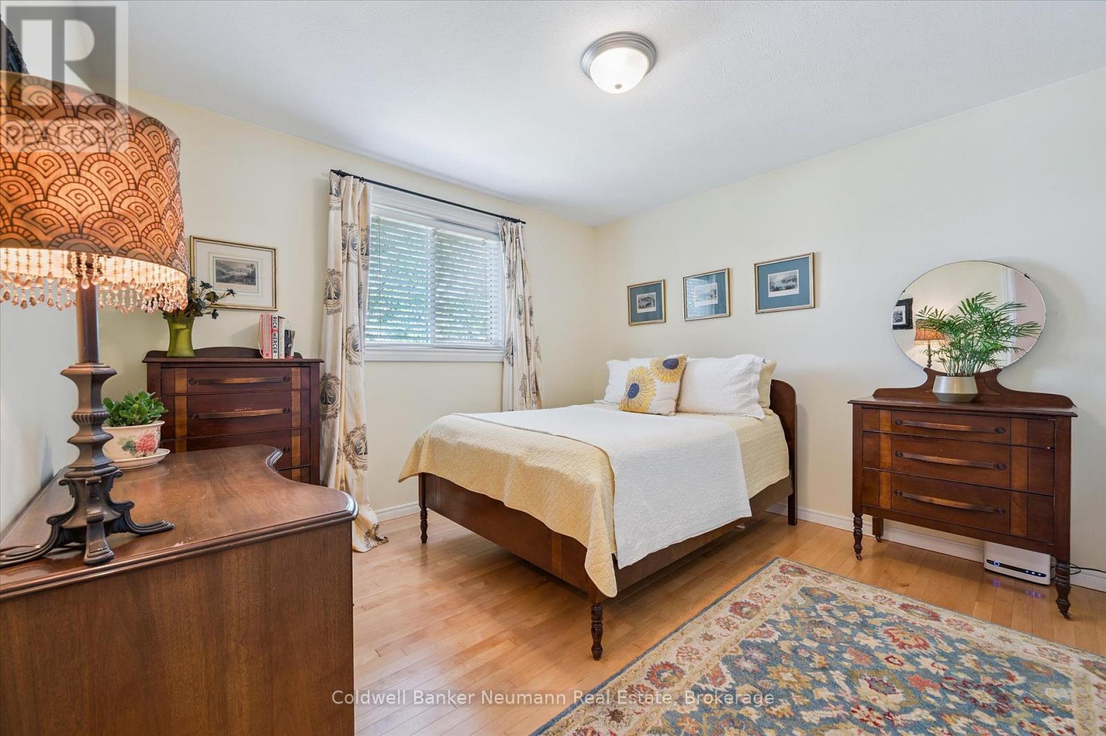 56 Hayward Crescent, Guelph, Ontario N1G 5A3 - Photo 14 - X12349671