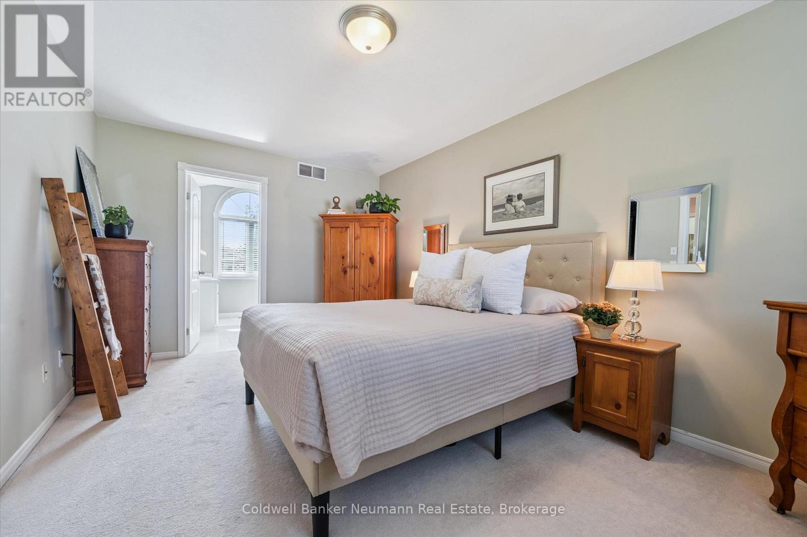 56 Hayward Crescent, Guelph, Ontario N1G 5A3 - Photo 17 - X12349671