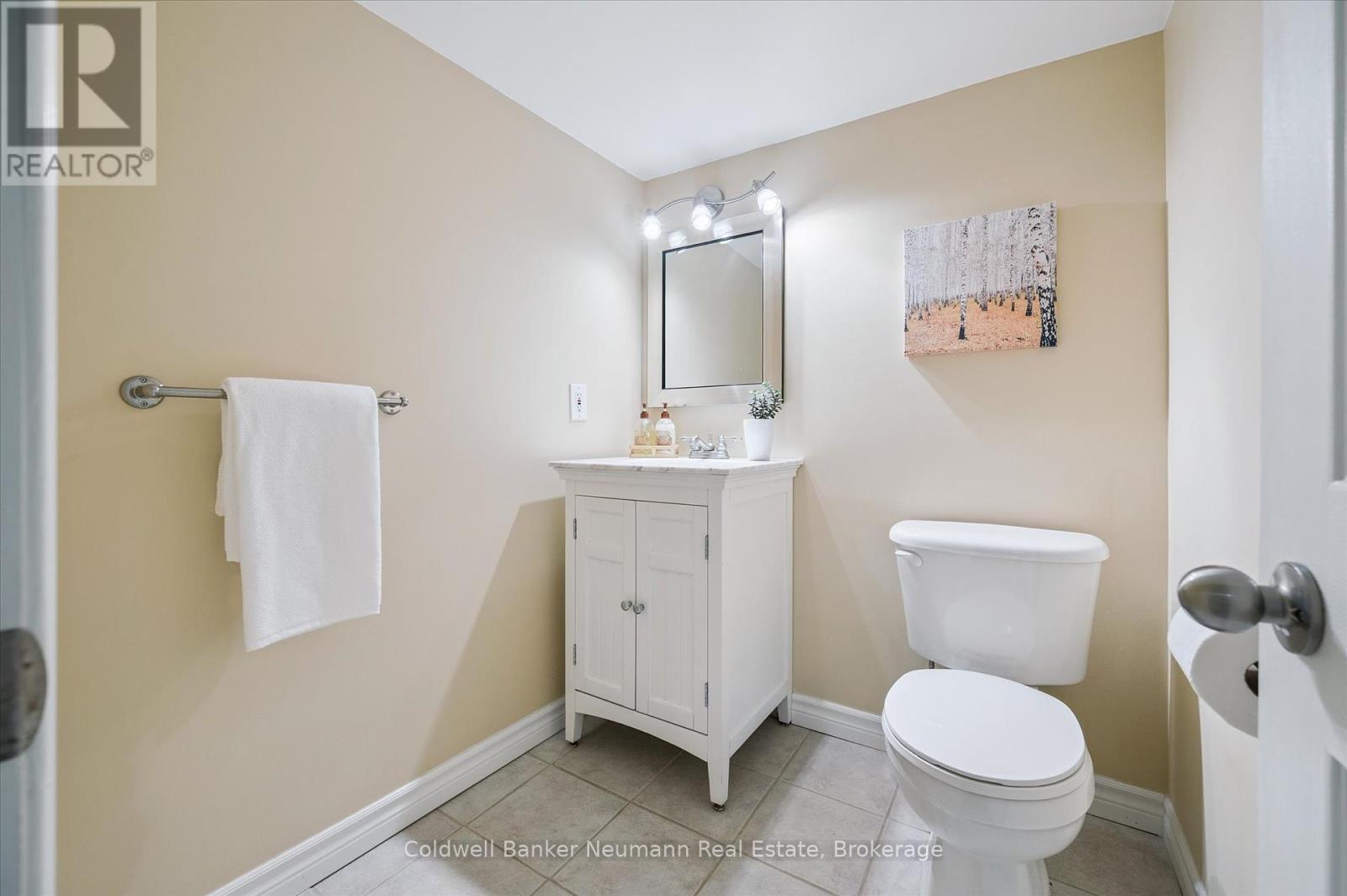 56 Hayward Crescent, Guelph, Ontario N1G 5A3 - Photo 22 - X12349671