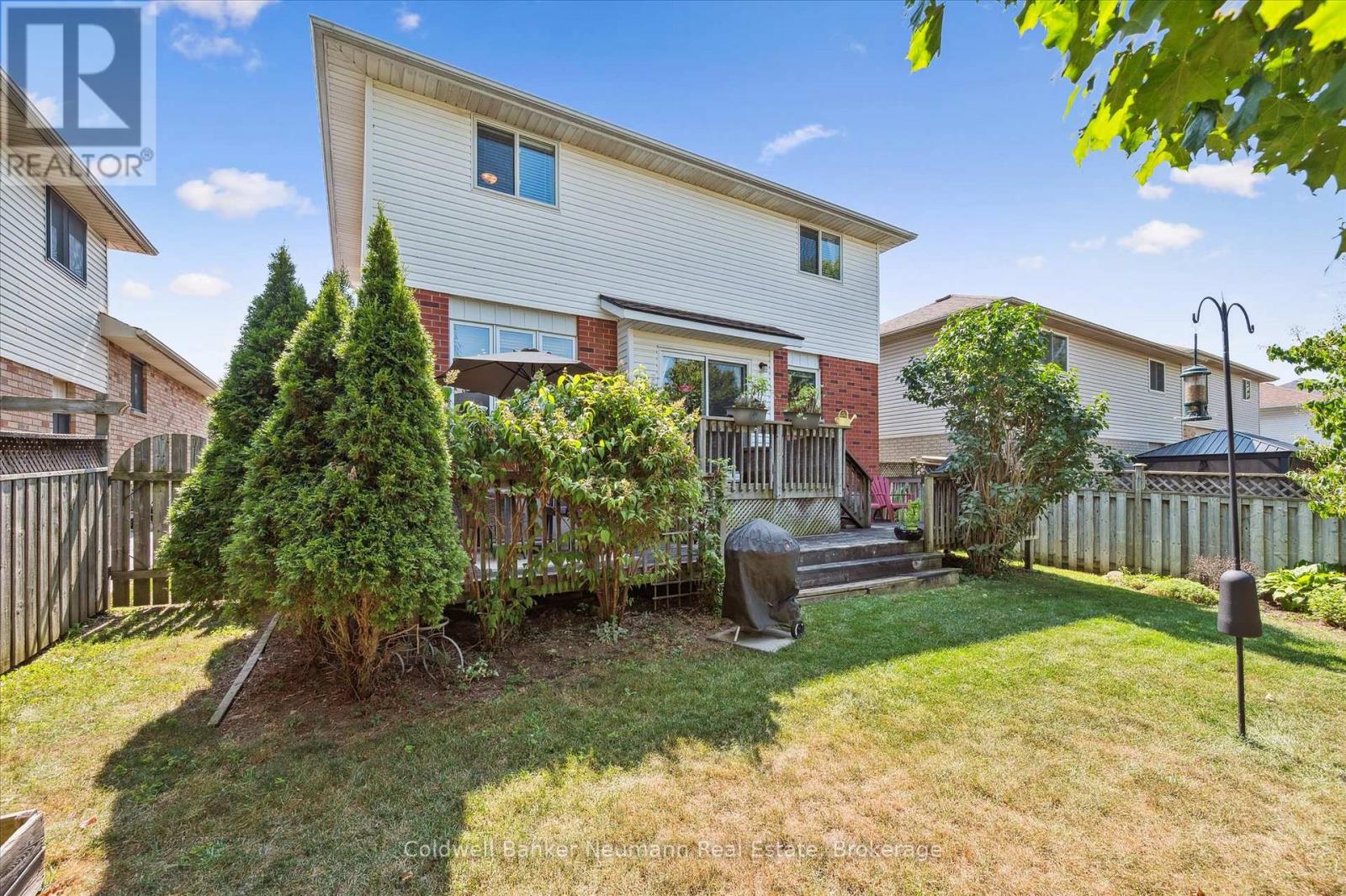 56 Hayward Crescent, Guelph, Ontario N1G 5A3 - Photo 24 - X12349671