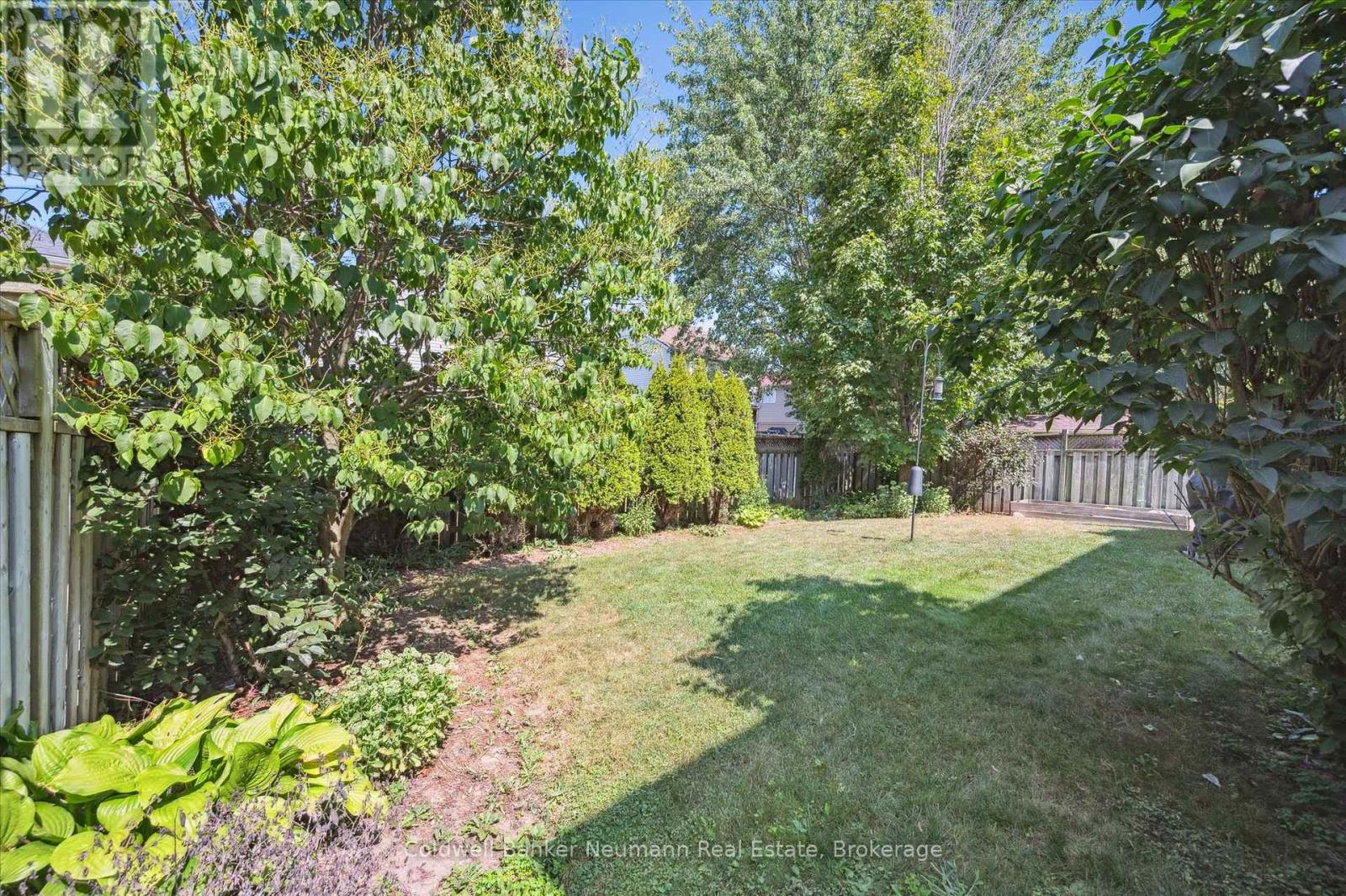 56 Hayward Crescent, Guelph, Ontario N1G 5A3 - Photo 25 - X12349671