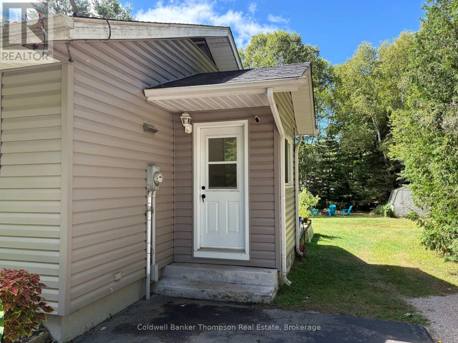 200 Albert Street N, Strong, Ontario P0A 1Z0 - Photo 2 - X12349675