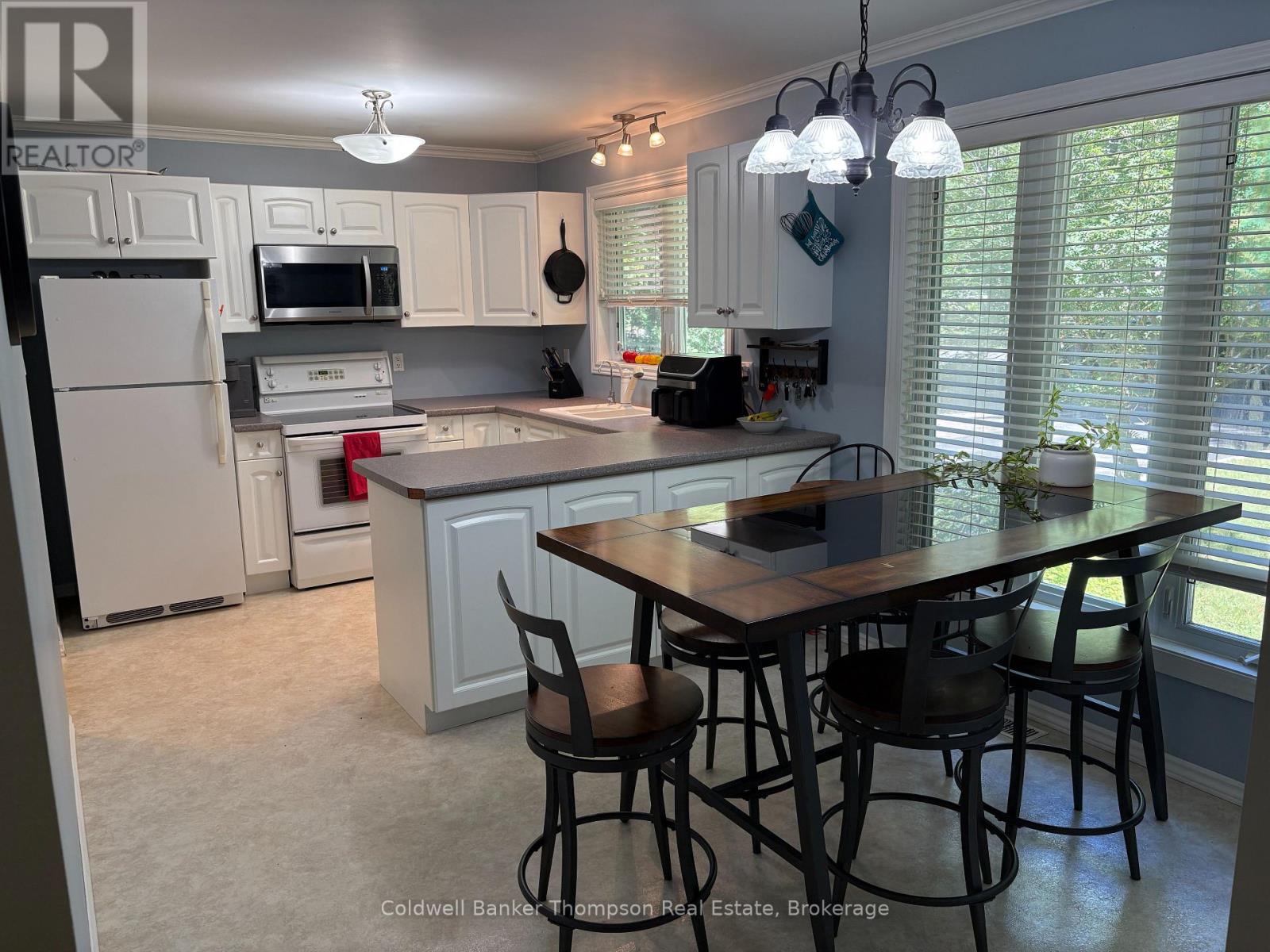 200 Albert Street N, Strong, Ontario P0A 1Z0 - Photo 7 - X12349675