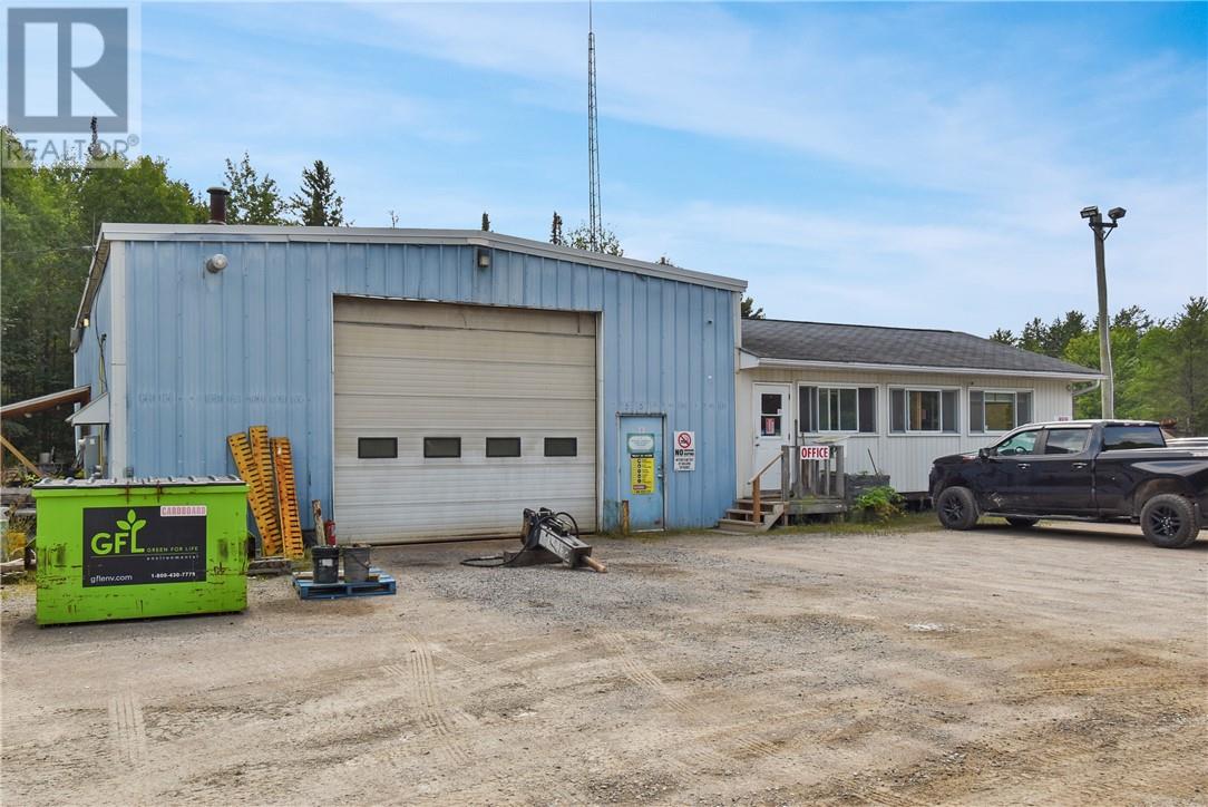 2242-2244 Lee Valley Road, Espanola, Ontario  P5E 1P6 - Photo 4 - 2124155