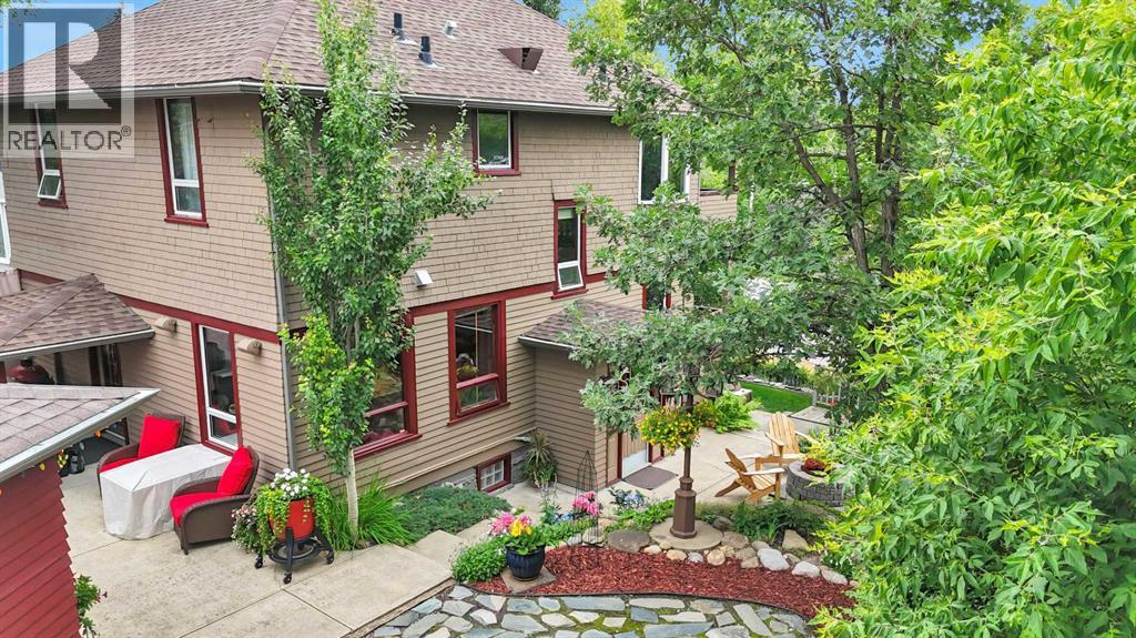 Property at 4206 50 Street image 1
