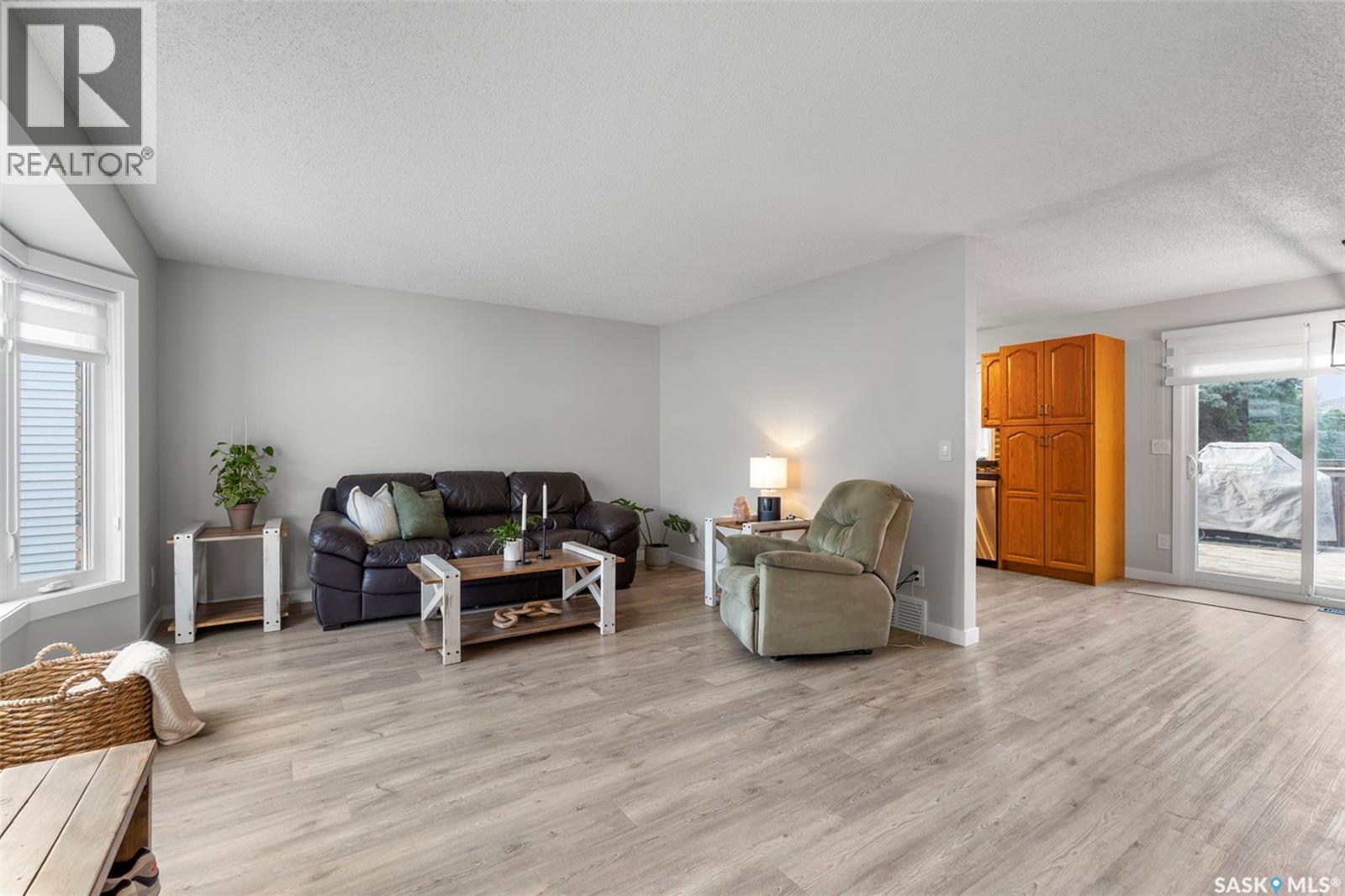 Property at 446 Peberdy CRESCENT image 4