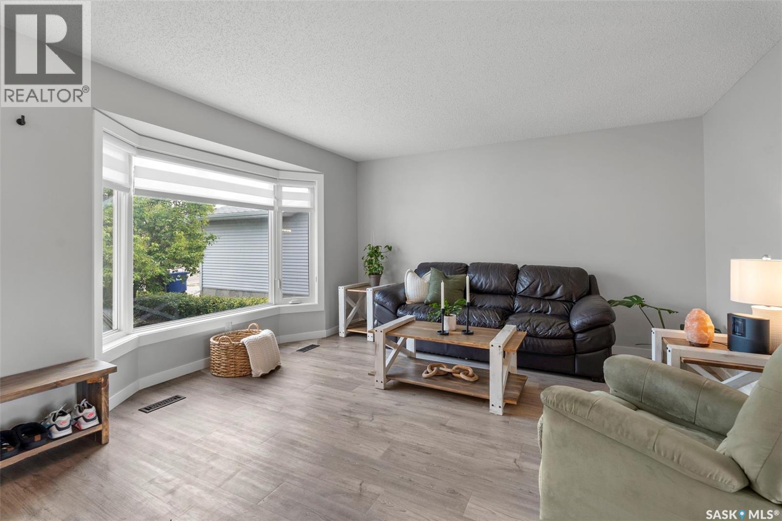 Property at 446 Peberdy CRESCENT image 5