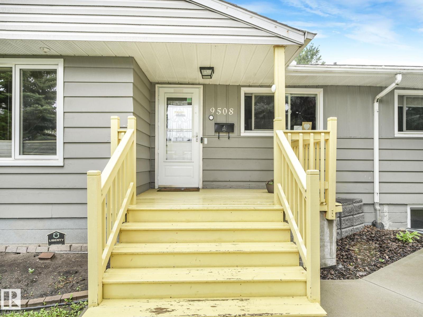 9508 148 St Nw, Edmonton, Alberta  T5N 3E4 - Photo 2 - E4453477