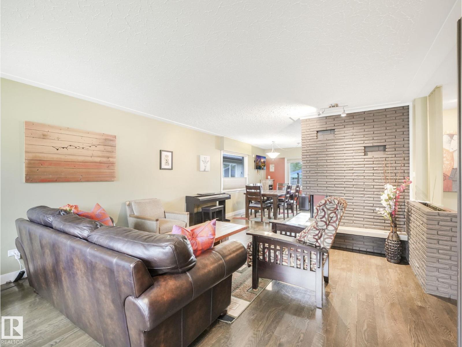 9508 148 St Nw, Edmonton, Alberta  T5N 3E4 - Photo 5 - E4453477