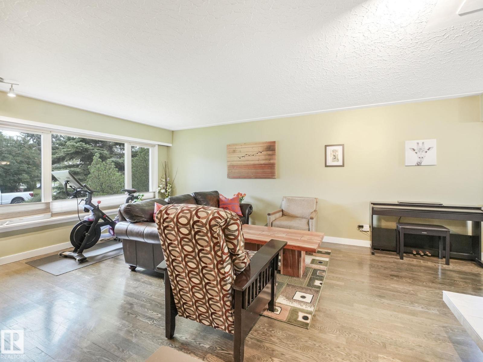 9508 148 St Nw, Edmonton, Alberta  T5N 3E4 - Photo 9 - E4453477