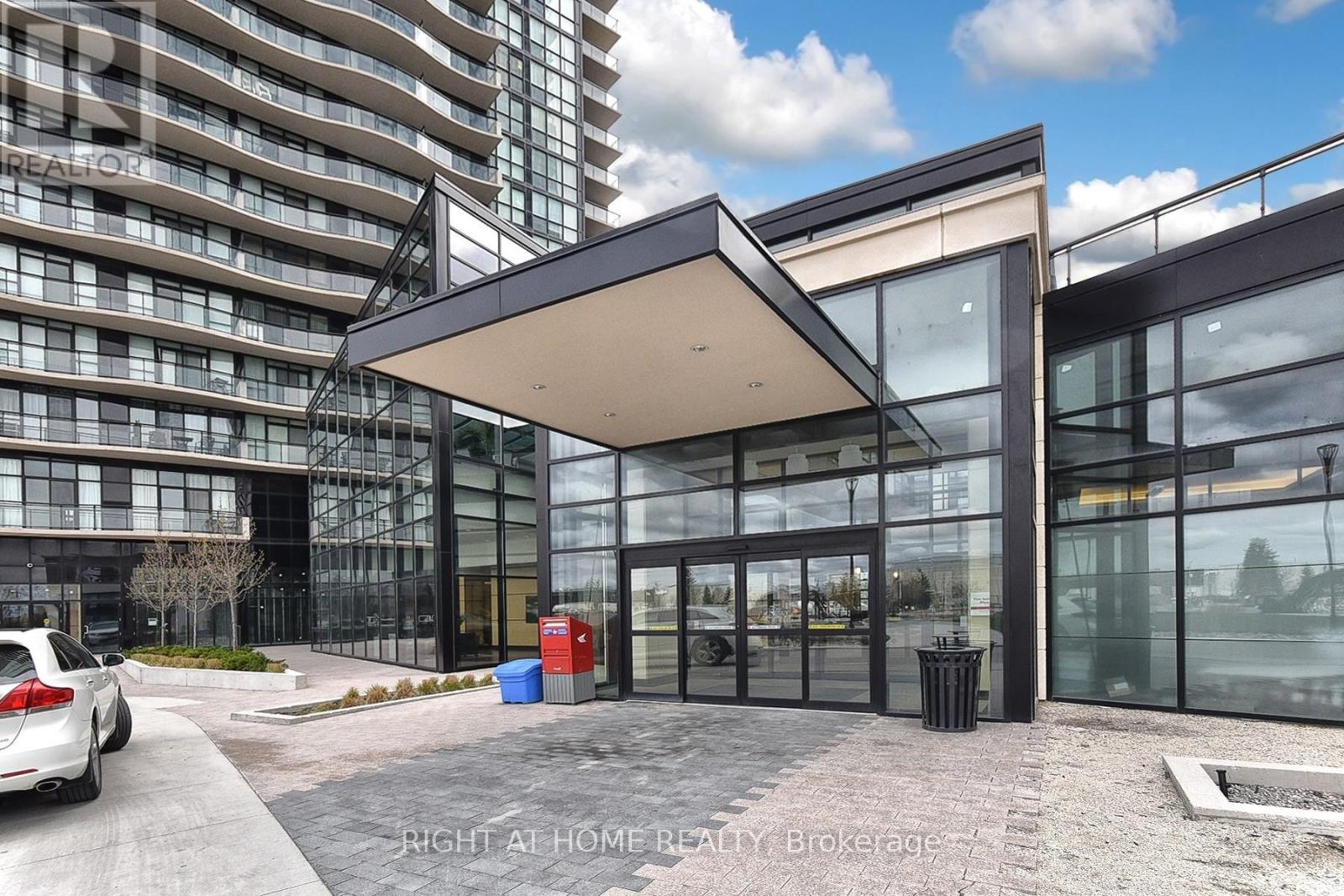 312 - 2910 HIGHWAY NO, 7 ROAD W, Vaughan, Ontario