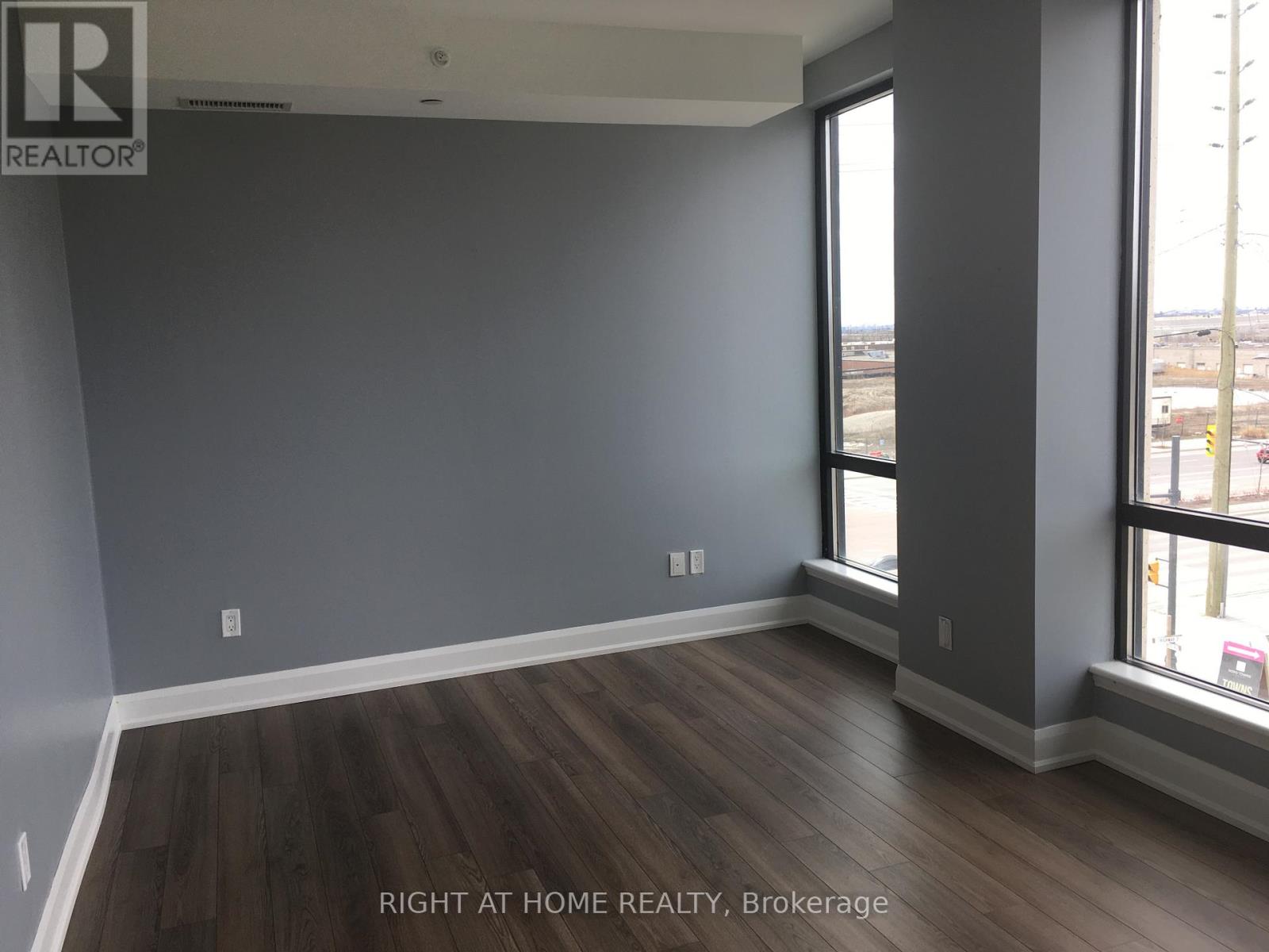 312 - 2910 Highway No, 7 Road W, Vaughan, Ontario  L4K 0H8 - Photo 11 - N12349694