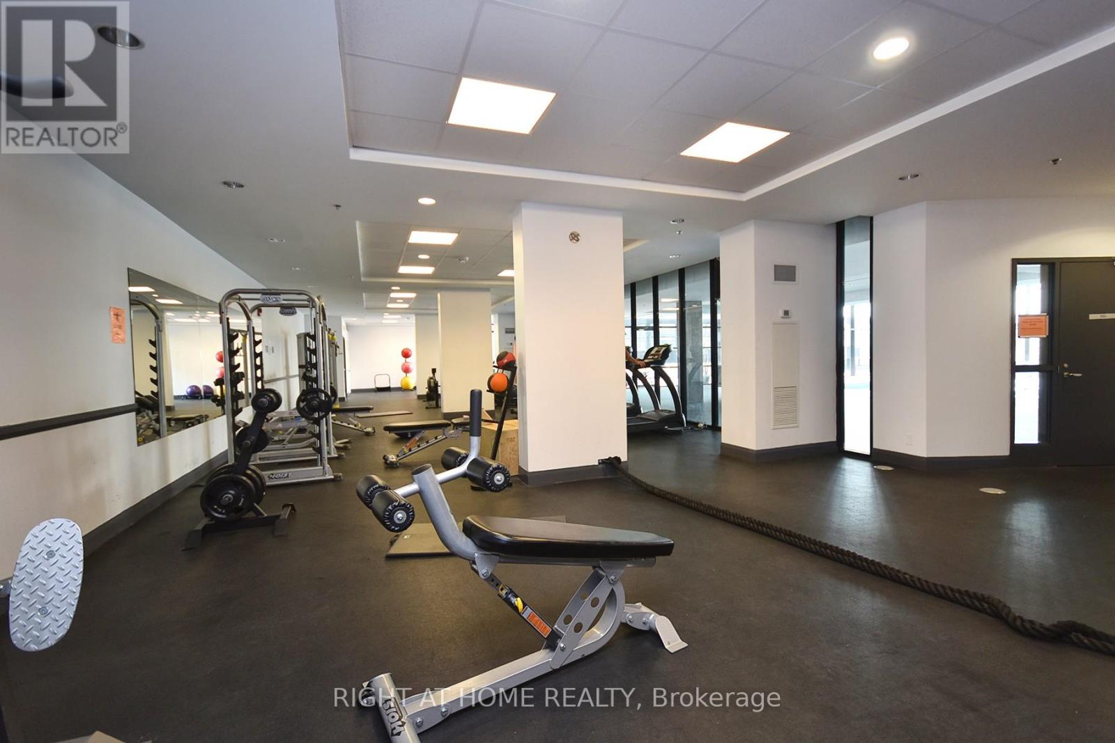 312 - 2910 Highway No, 7 Road W, Vaughan, Ontario  L4K 0H8 - Photo 2 - N12349694