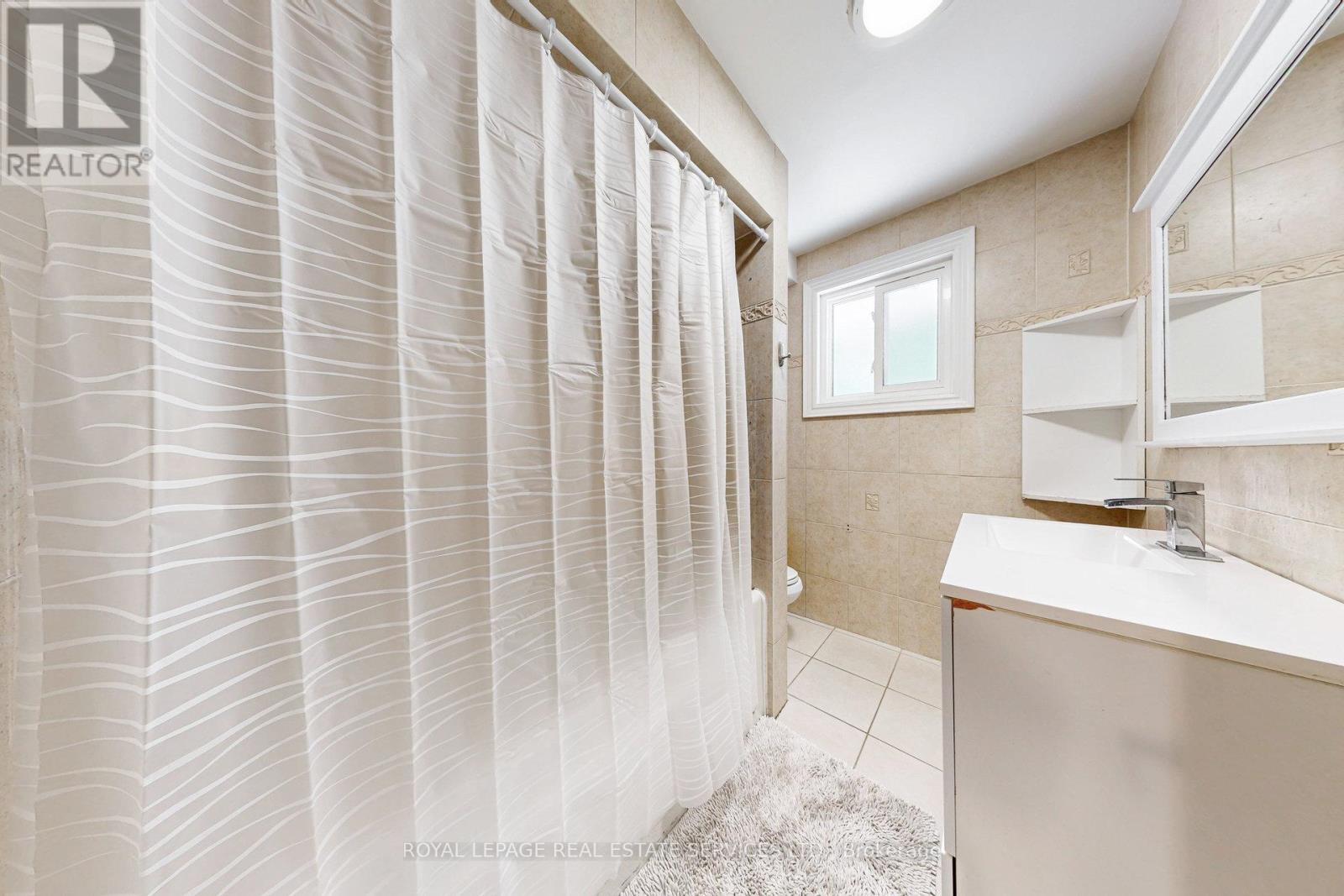 163 Connaught Crescent, Caledon, Ontario  L7E 2S8 - Photo 15 - W12349686