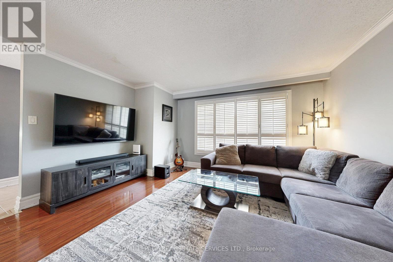 163 Connaught Crescent, Caledon, Ontario  L7E 2S8 - Photo 5 - W12349686