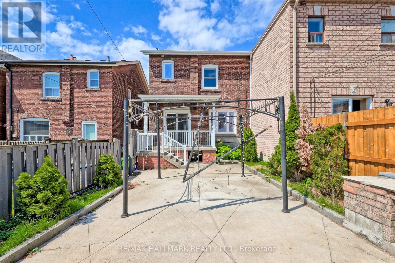 161 Sellers Avenue, Toronto (Caledonia-Fairbank), Ontario  M6E 3V1 - Photo 33 - W12349695