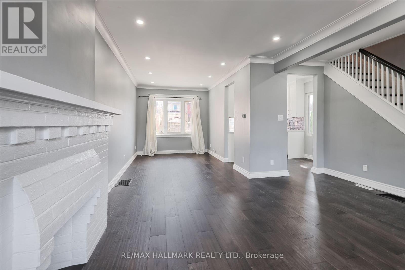 161 Sellers Avenue, Toronto (Caledonia-Fairbank), Ontario  M6E 3V1 - Photo 7 - W12349695
