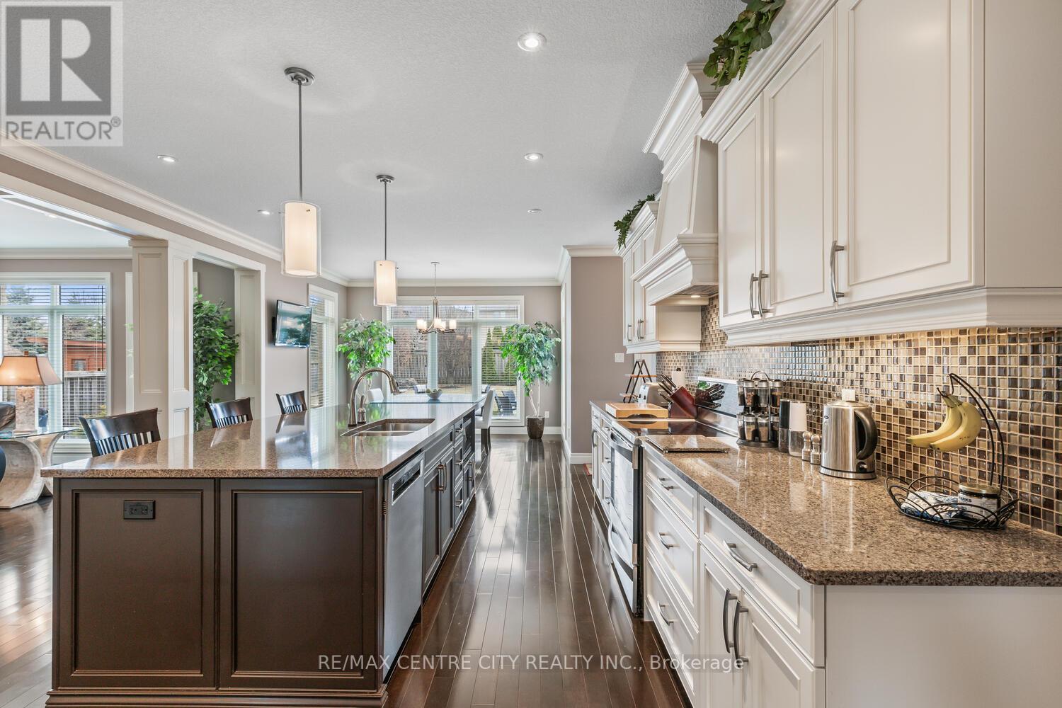 458 Eagletrace Drive, London North, Ontario  N6G 0E7 - Photo 11 - X12349728