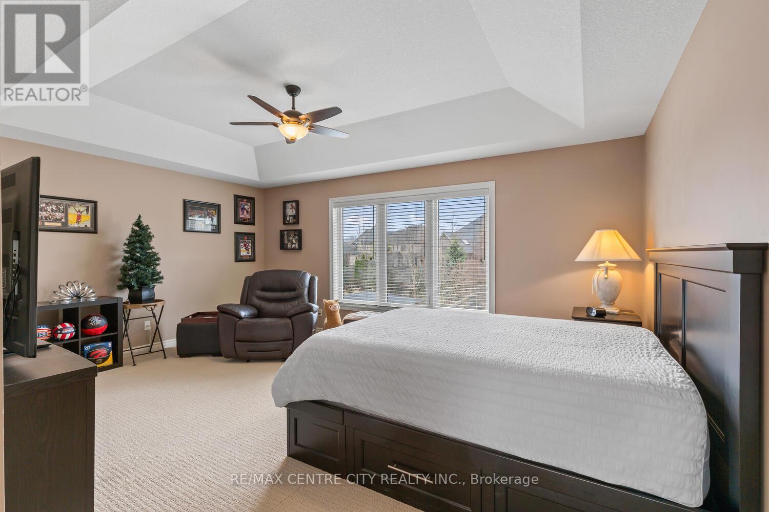 458 Eagletrace Drive, London North, Ontario  N6G 0E7 - Photo 35 - X12349728