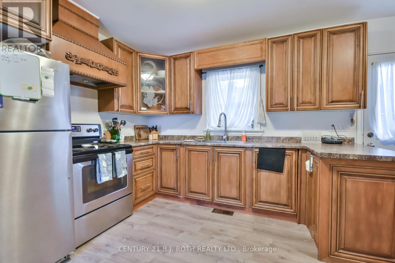 57 Penetang Street, Barrie, Ontario  L4M 1V5 - Photo 16 - S12343923