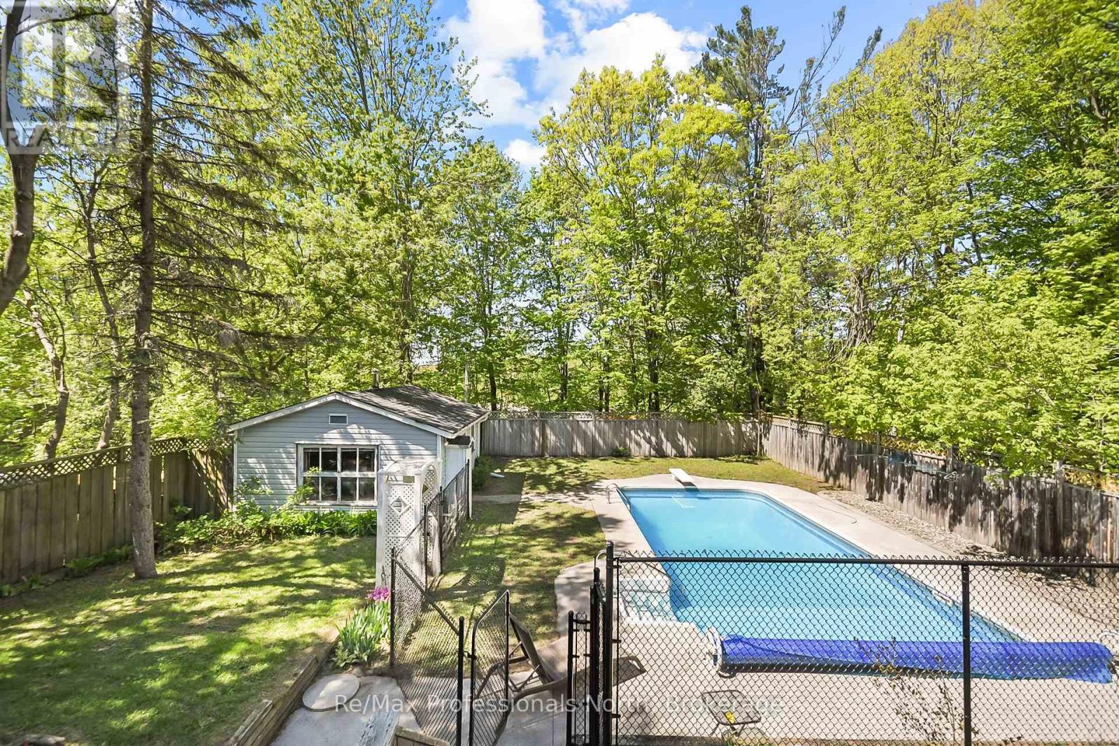 110 Fraser Street, Gravenhurst, Ontario  P1P 1C9 - Photo 31 - X12267622