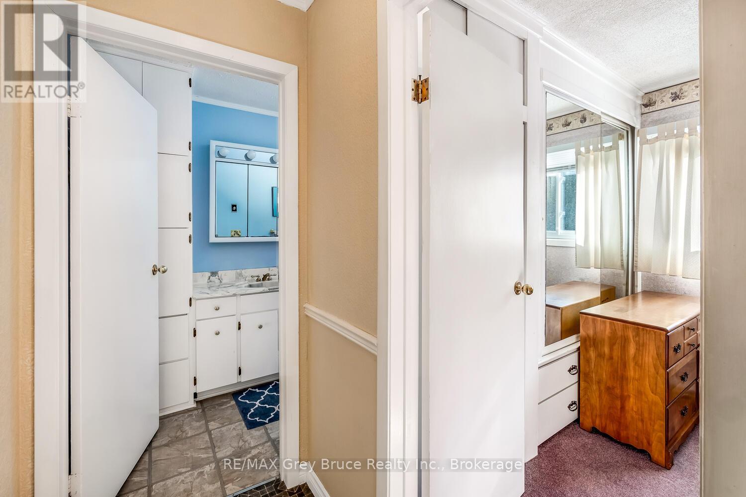 71 William Court, South Bruce Peninsula, Ontario  N0H 2T0 - Photo 16 - X12349710