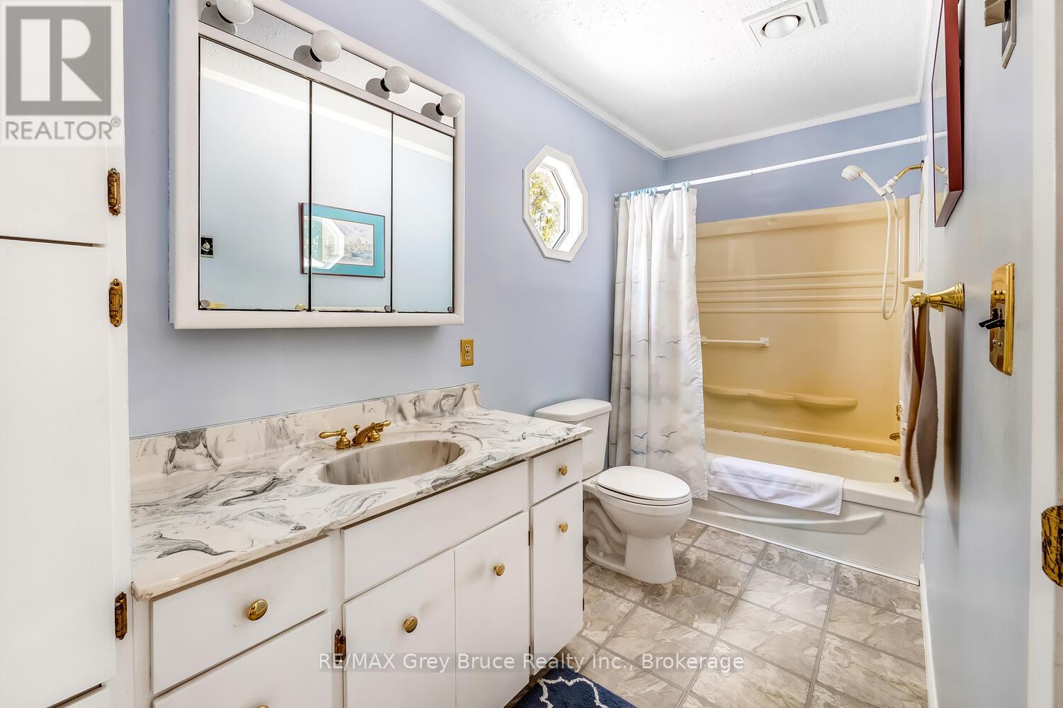 71 William Court, South Bruce Peninsula, Ontario  N0H 2T0 - Photo 17 - X12349710