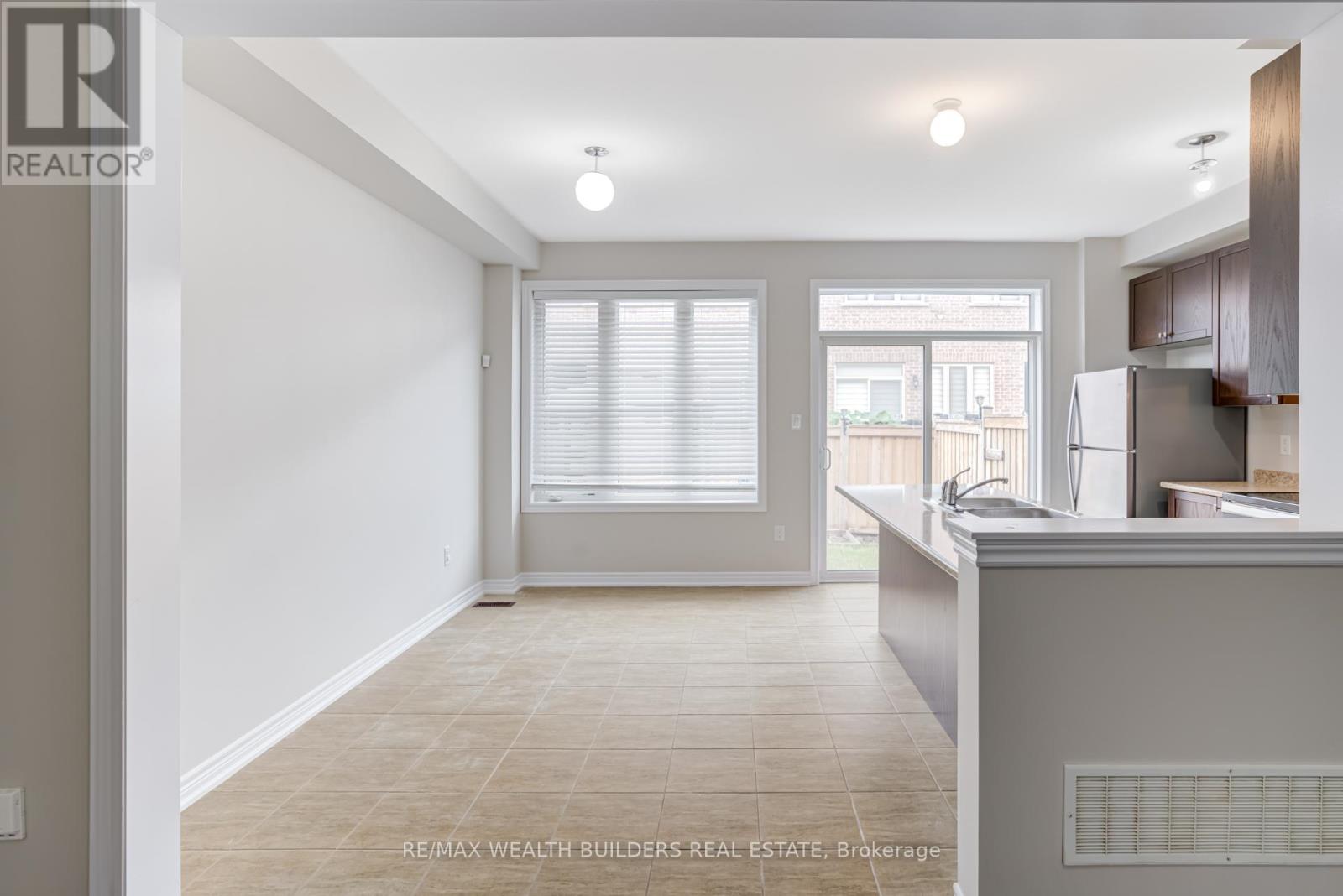 22 Goulston Street, Brampton, Ontario  L7A 5B8 - Photo 15 - W12341652