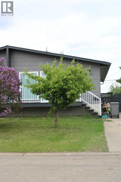 Property at 9220 112 A Avenue image 3