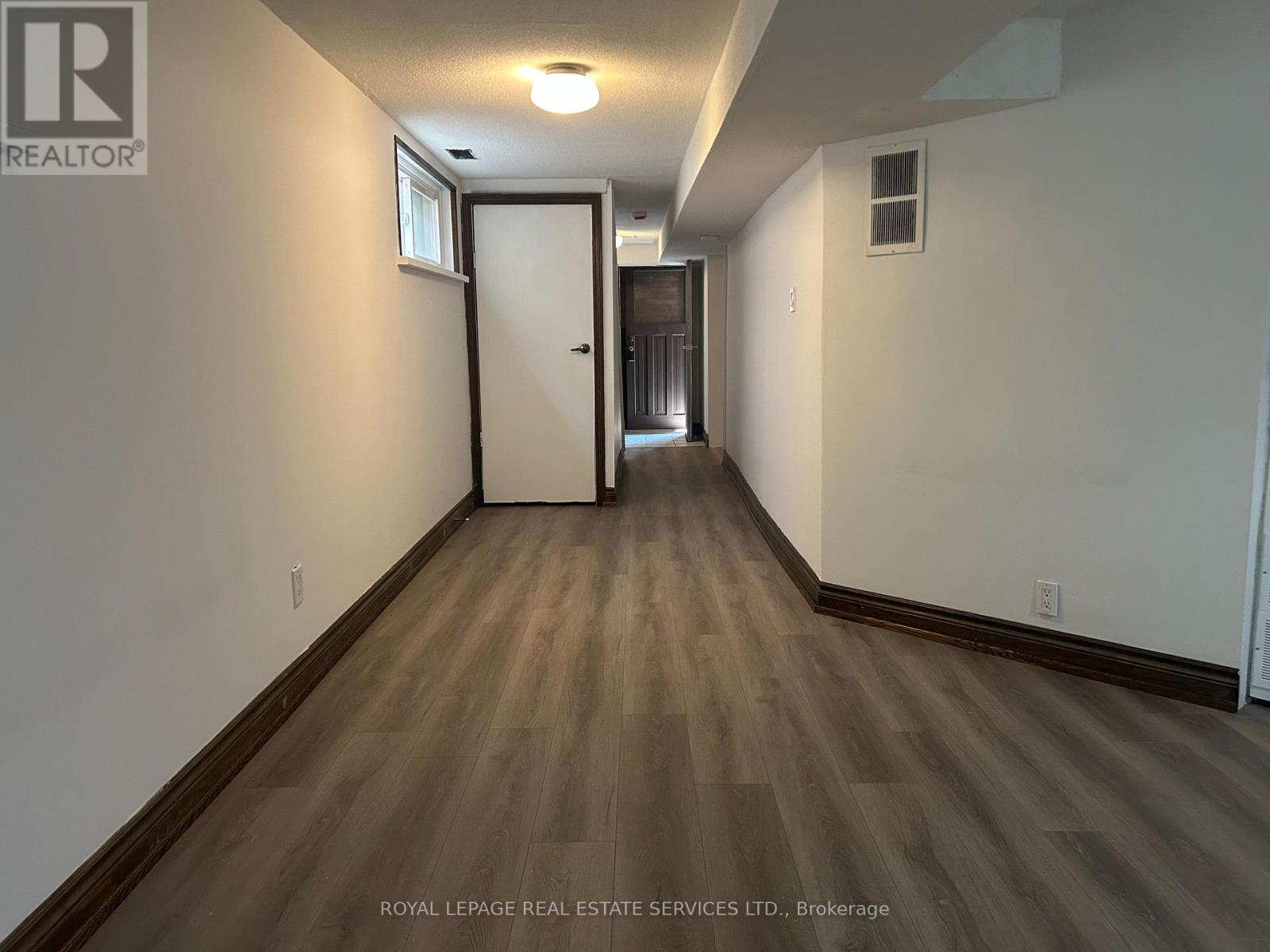 L - 212 Clinton Street, Toronto, Ontario  M6G 2Y5 - Photo 10 - C12307173