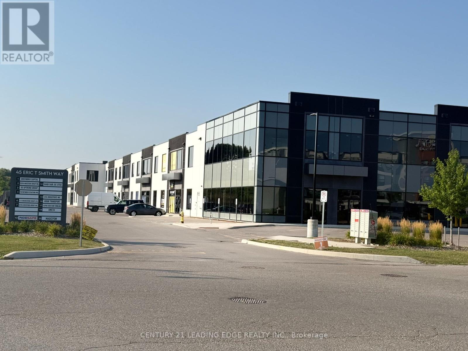 10 - 45 ERIC T SMITH WAY, Aurora, Ontario