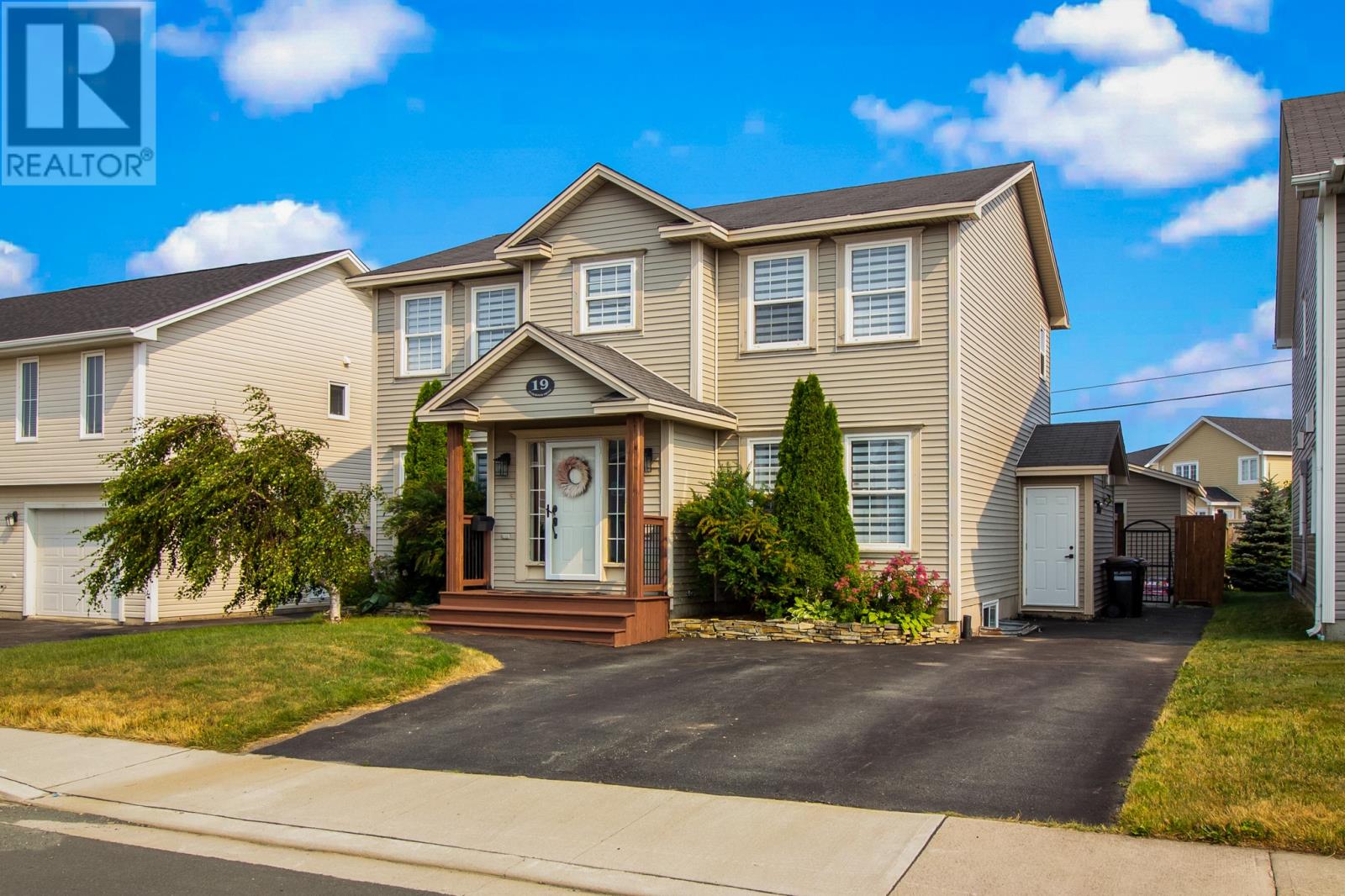 Property at 19 Teakwood Drive image 2