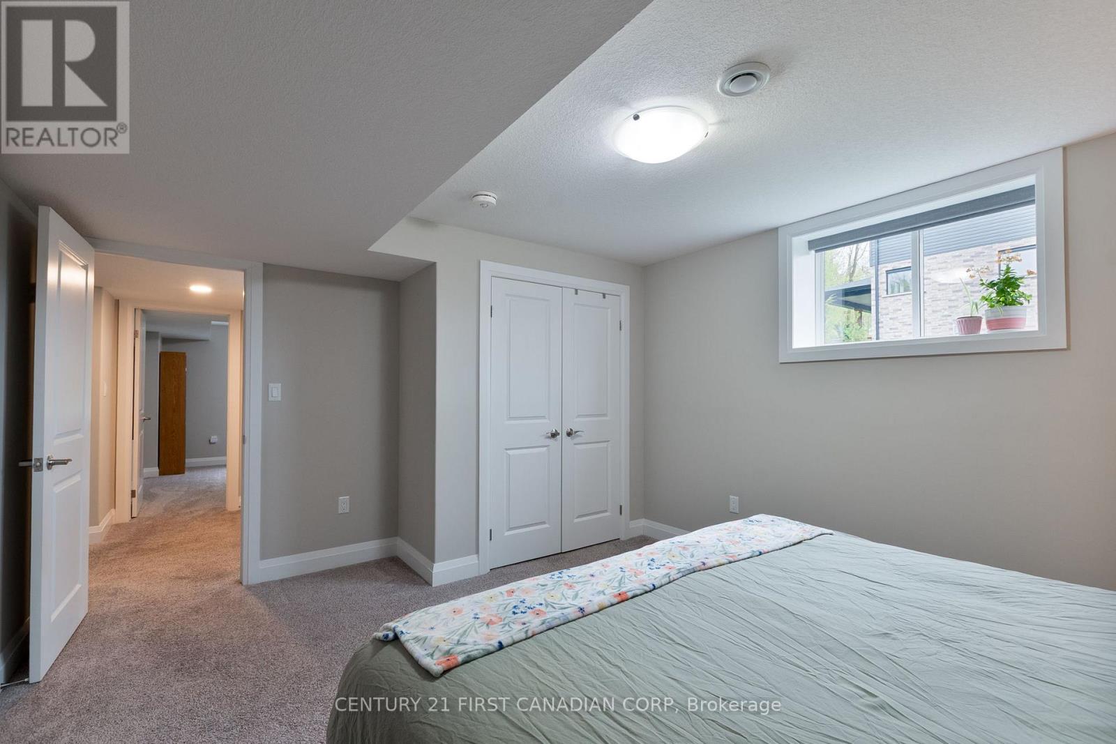 52 Kemp Crescent, Strathroy-Caradoc, Ontario  N7G 0G3 - Photo 41 - X12349792