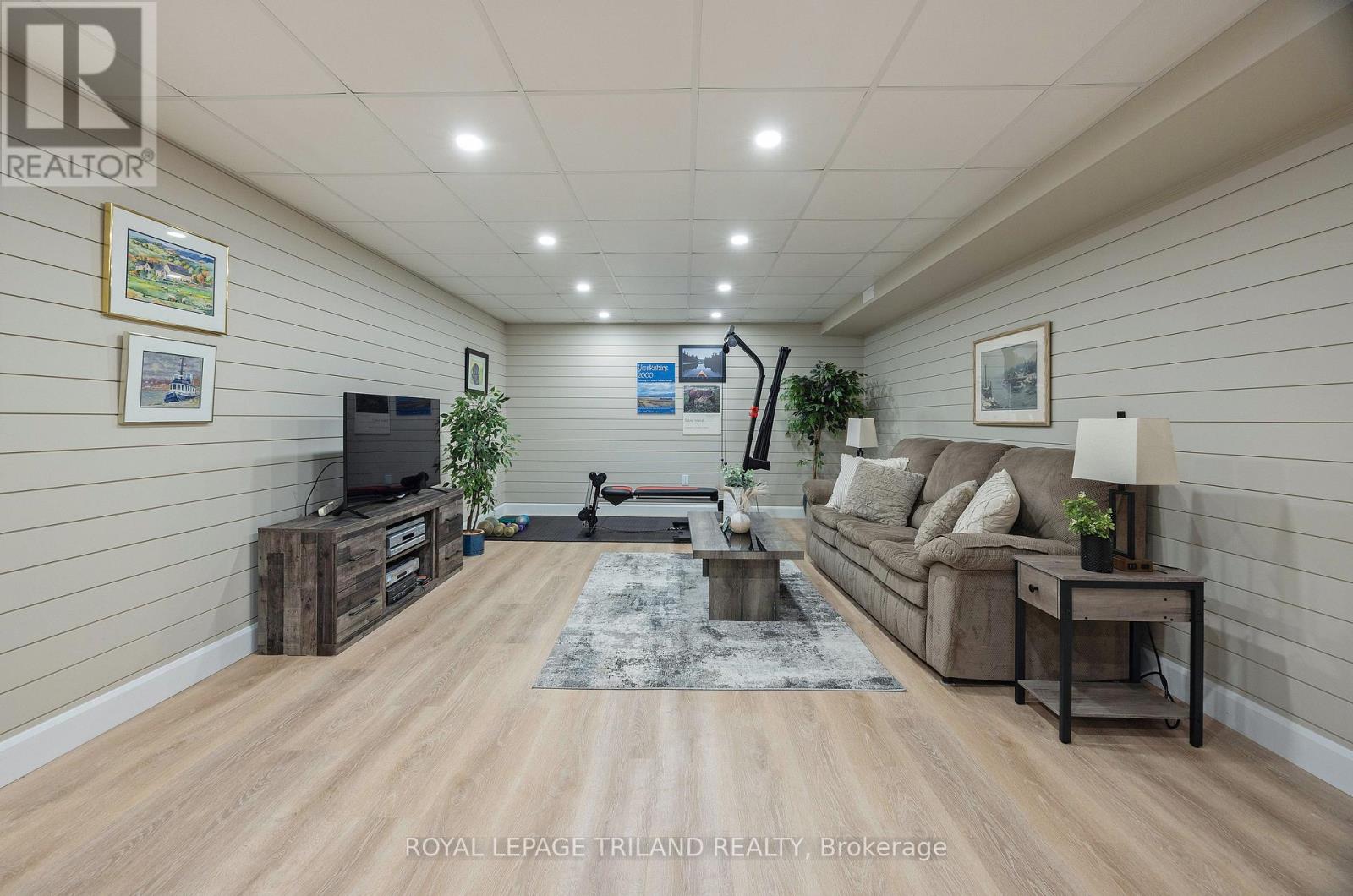 58 Crescent Avenue, St. Thomas, Ontario  N5P 2K3 - Photo 34 - X12349797