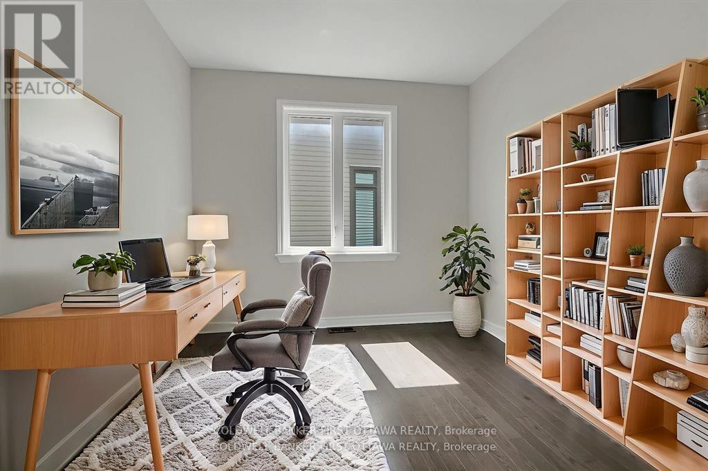 Property at 620 SORA WAY image 3
