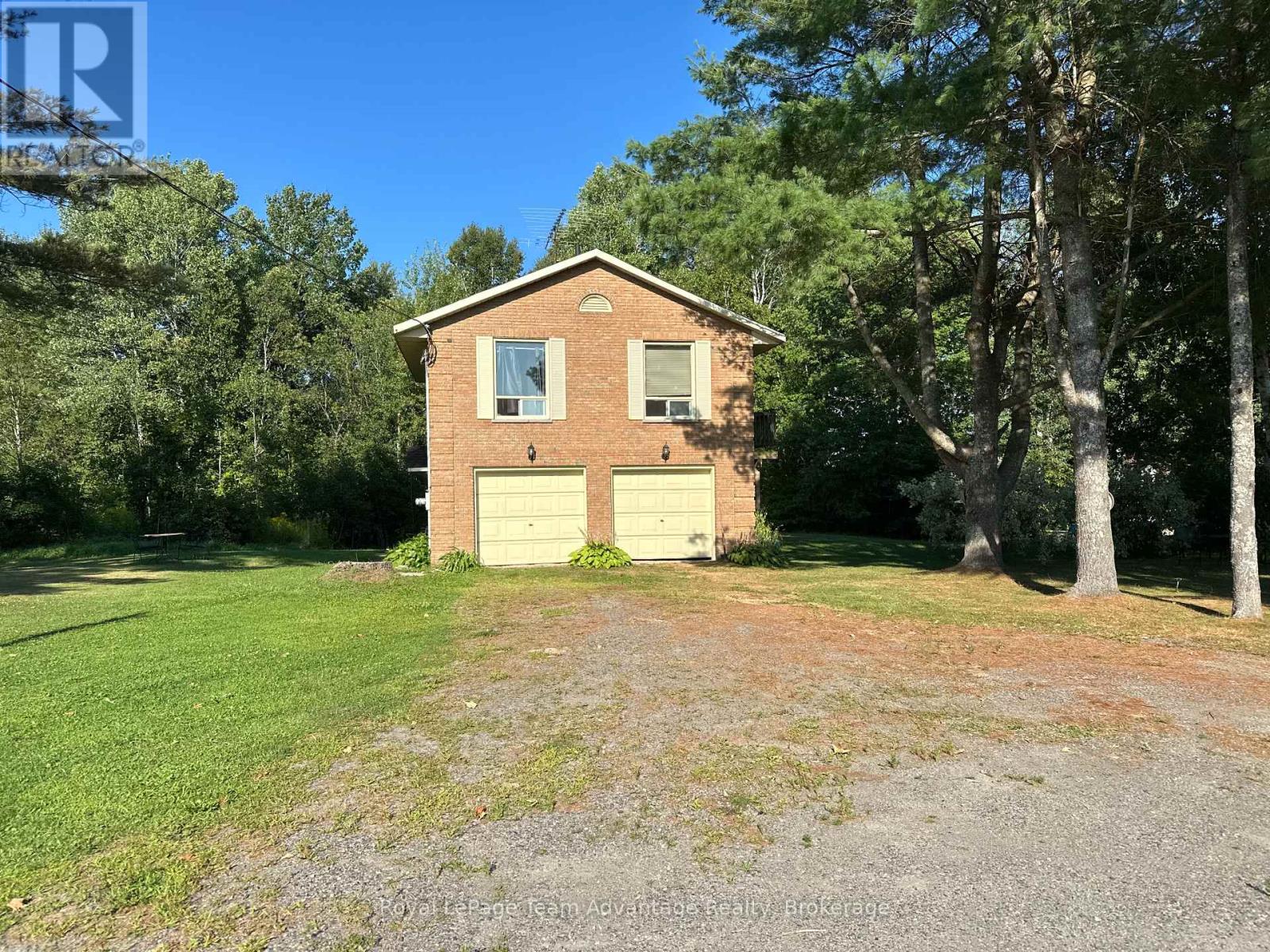 2 Tally Ho-Swords Road, Seguin, Ontario  P2A 2W9 - Photo 4 - X12297167