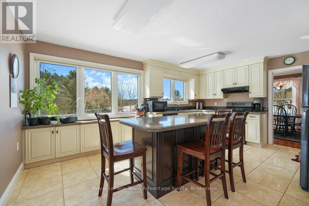 2 Tally Ho-Swords Road, Seguin, Ontario  P2A 2W9 - Photo 8 - X12297167