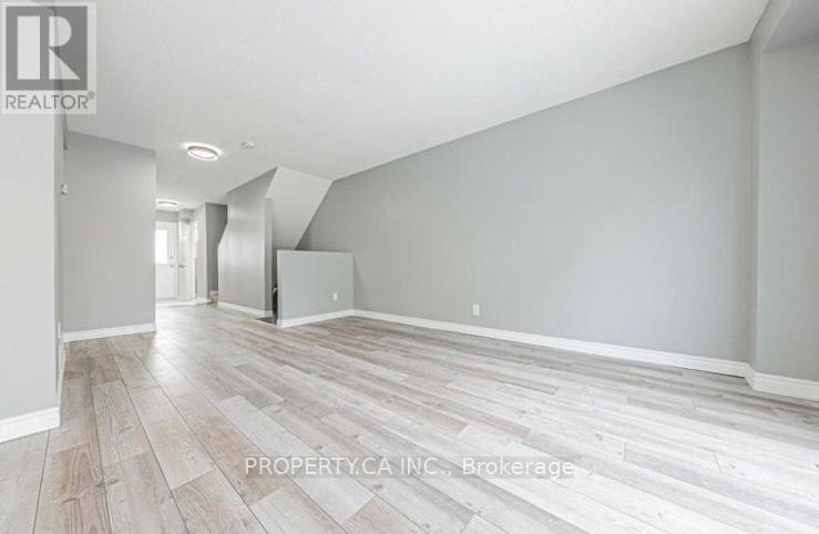 47 - 14 Derby Street, Hamilton, Ontario  L8W 3T5 - Photo 6 - X12344472