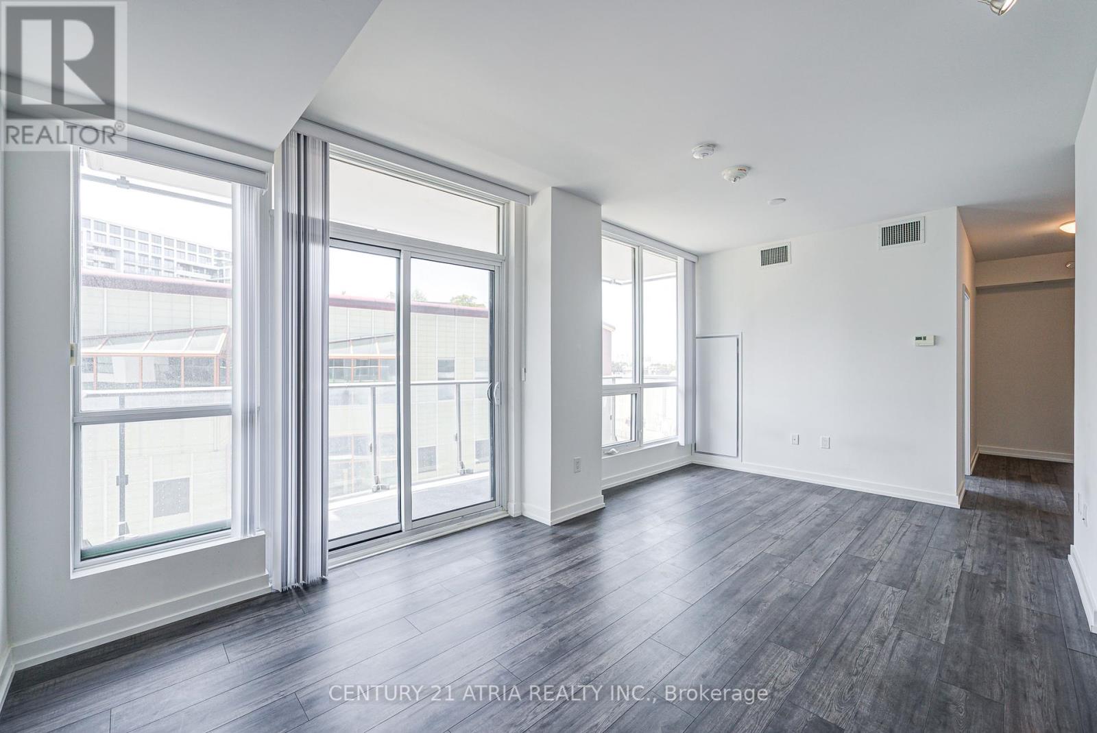 401 - 10 De Boers Drive, Toronto, Ontario  M3J 0H1 - Photo 16 - W12349735