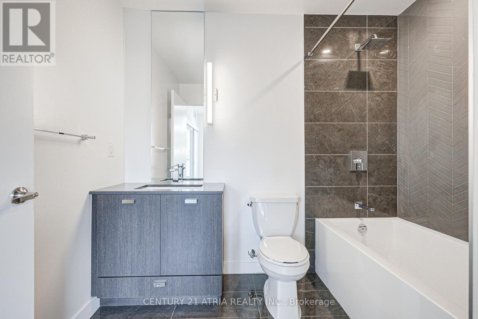 401 - 10 De Boers Drive, Toronto, Ontario  M3J 0H1 - Photo 23 - W12349735
